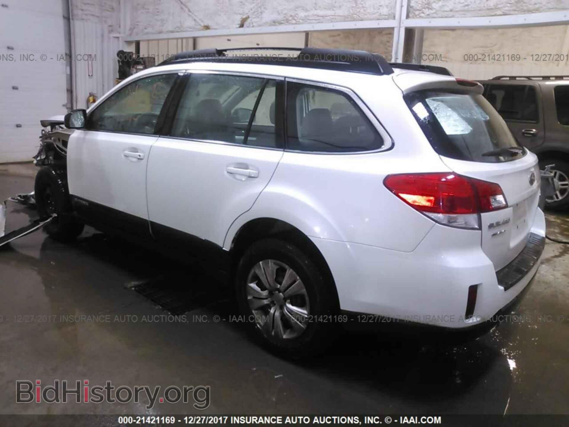 2013 Subaru Outback - VIN: 4S4BRBAC2D3227936 - Фото 3