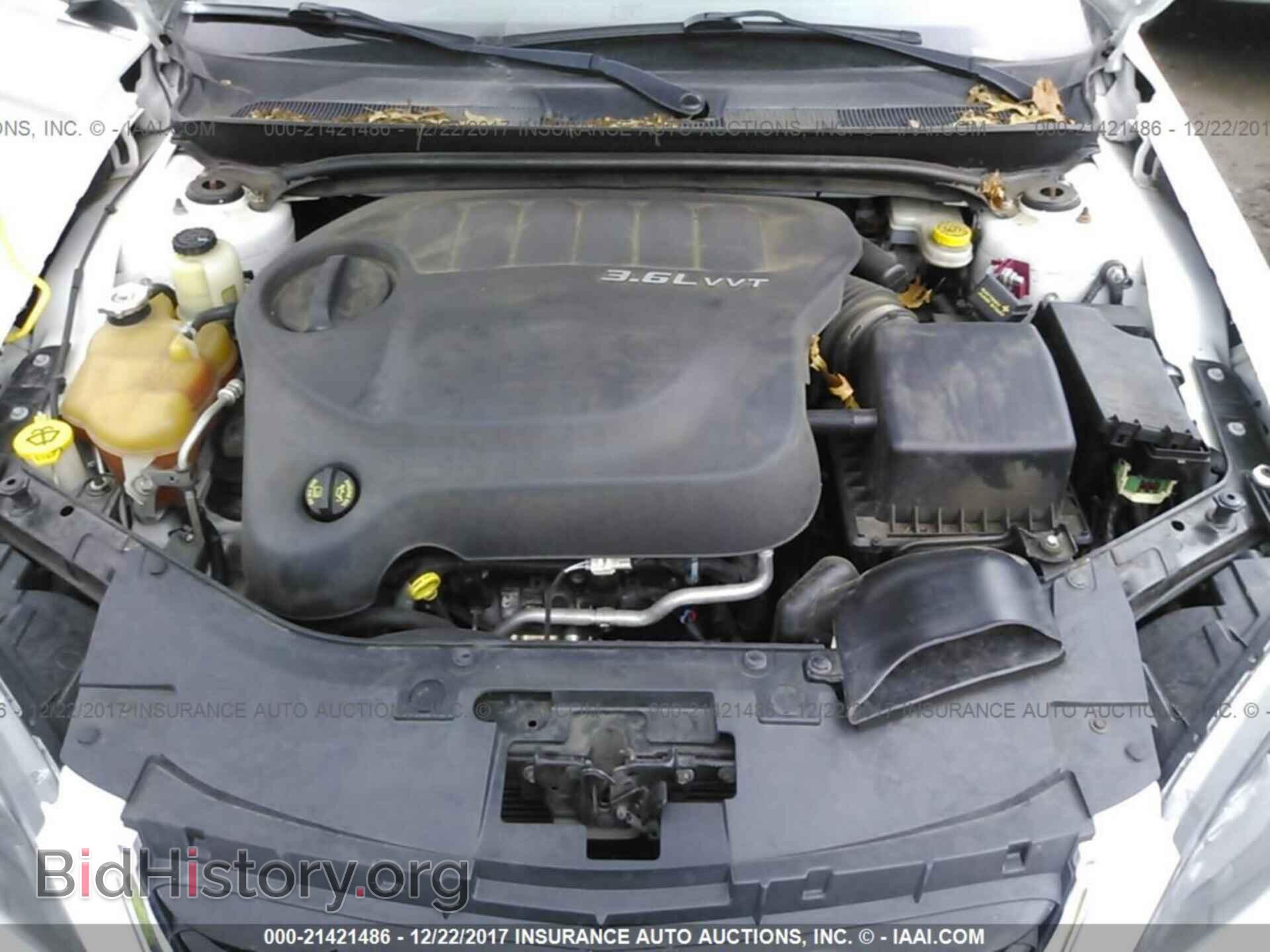 2014 Chrysler 200 - VIN: 1C3CCBCG5EN199084 - Photo 10