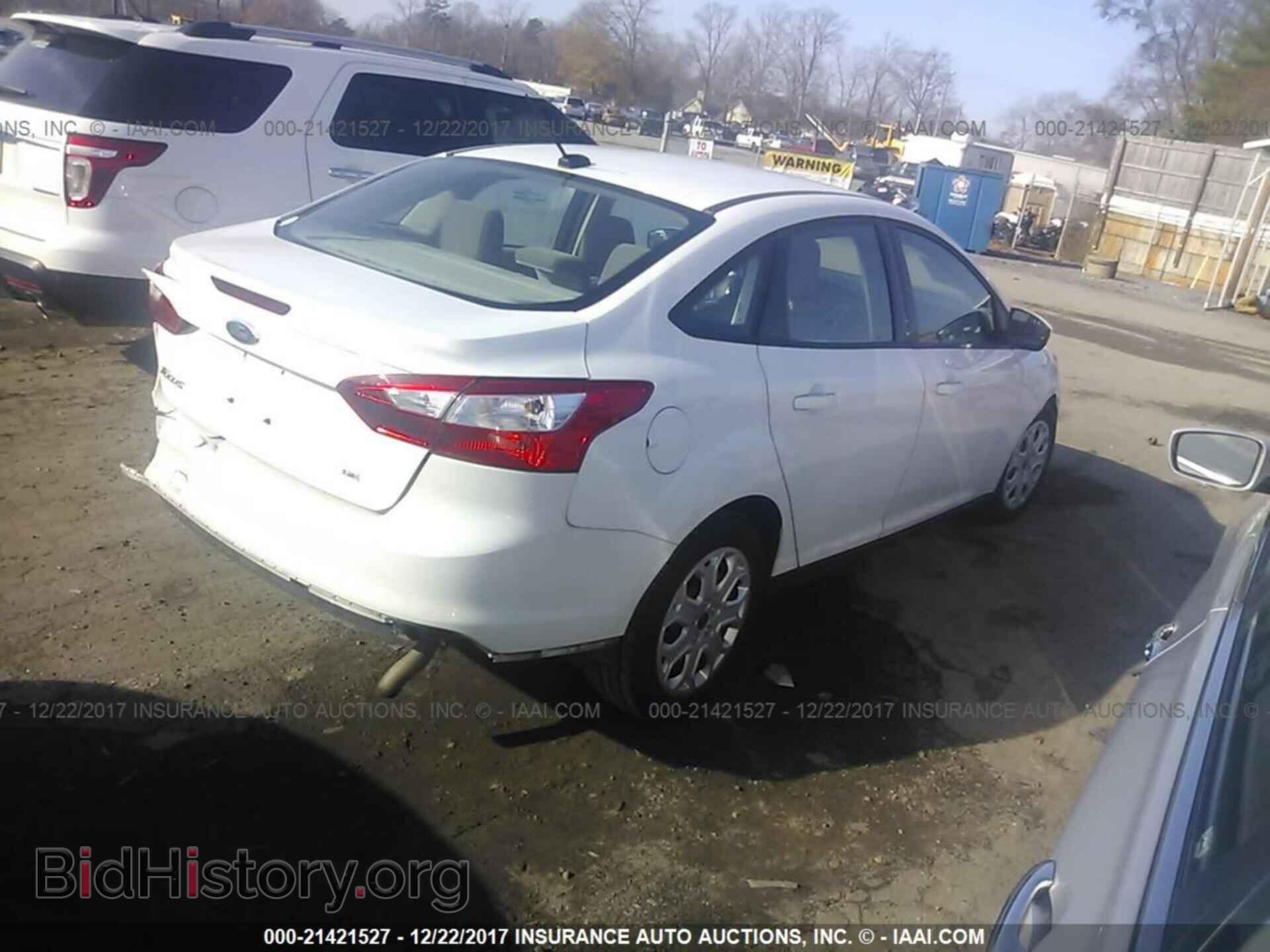 2012 Ford Focus - VIN: 1FAHP3F20CL132189 - Фото 4