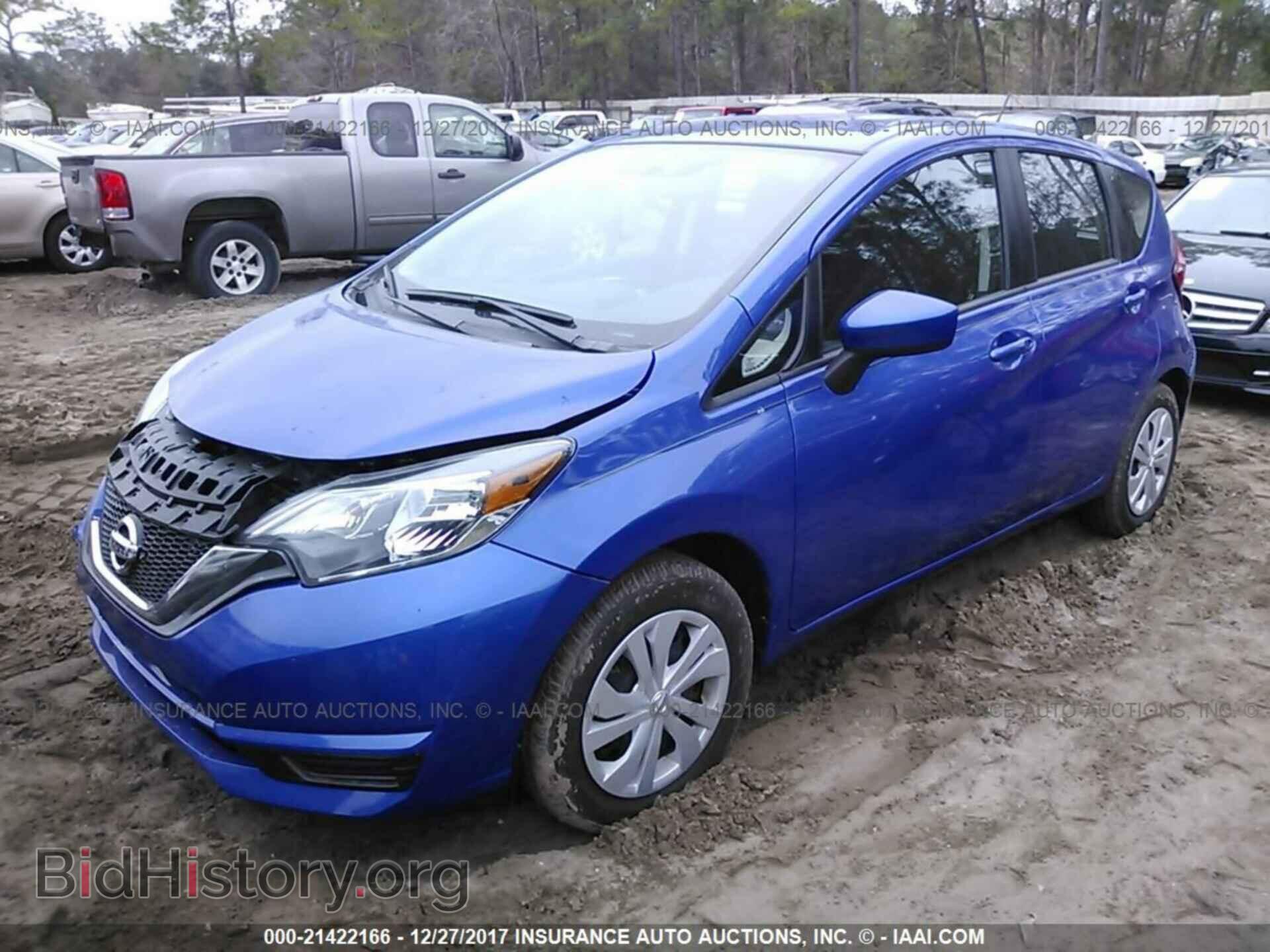 2017 Nissan Versa note - VIN: 3N1CE2CP2HL357751 - Photo 2