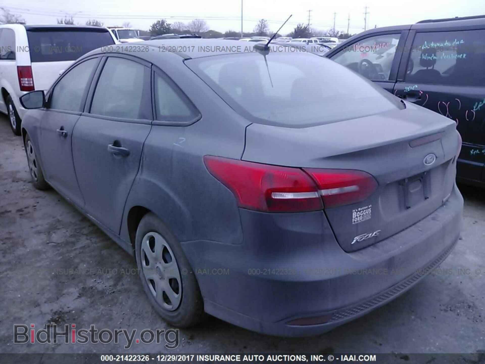 2016 Ford Focus - VIN: 1FADP3E23GL328701 - Фото 3