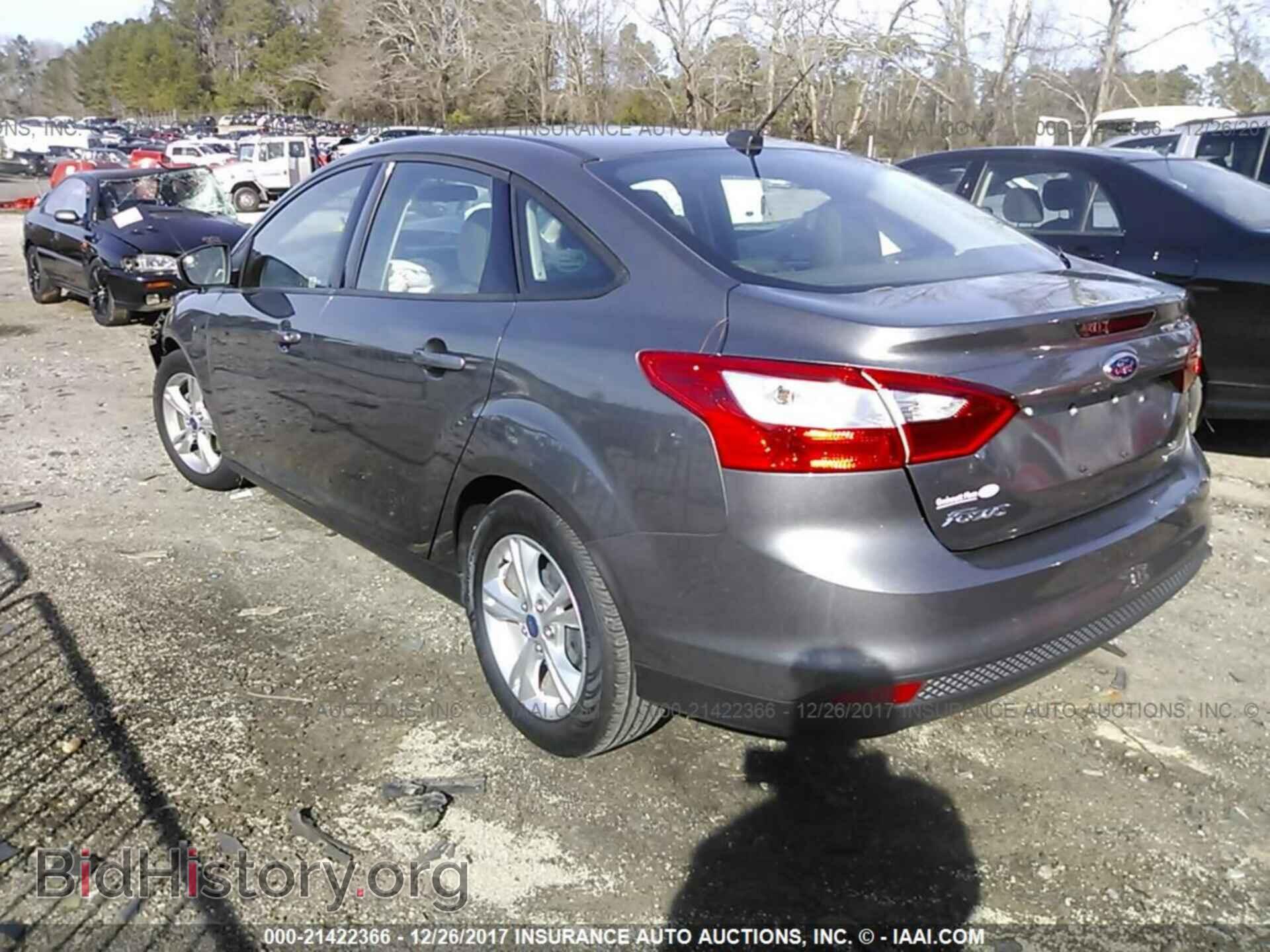 2014 Ford Focus - VIN: 1FADP3F21EL221643 - Photo 3