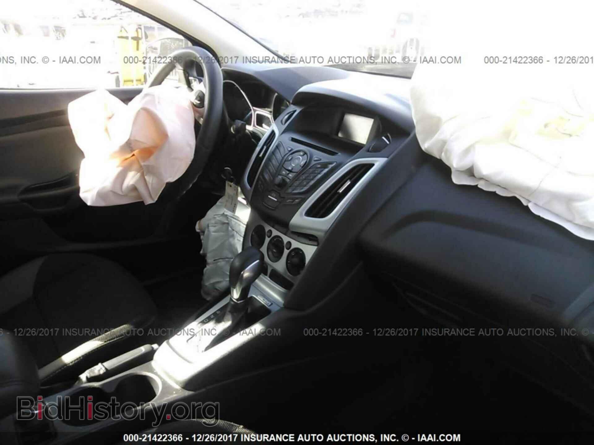 2014 Ford Focus - VIN: 1FADP3F21EL221643 - Photo 5