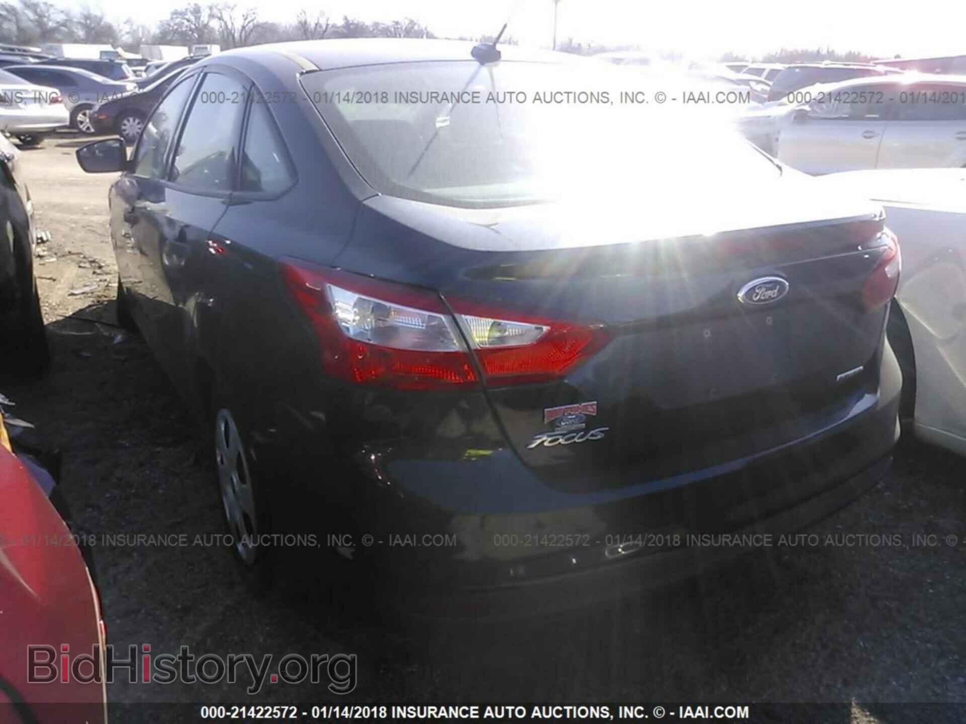 2014 Ford Focus - VIN: 1FADP3E22EL208532 - Фото 3