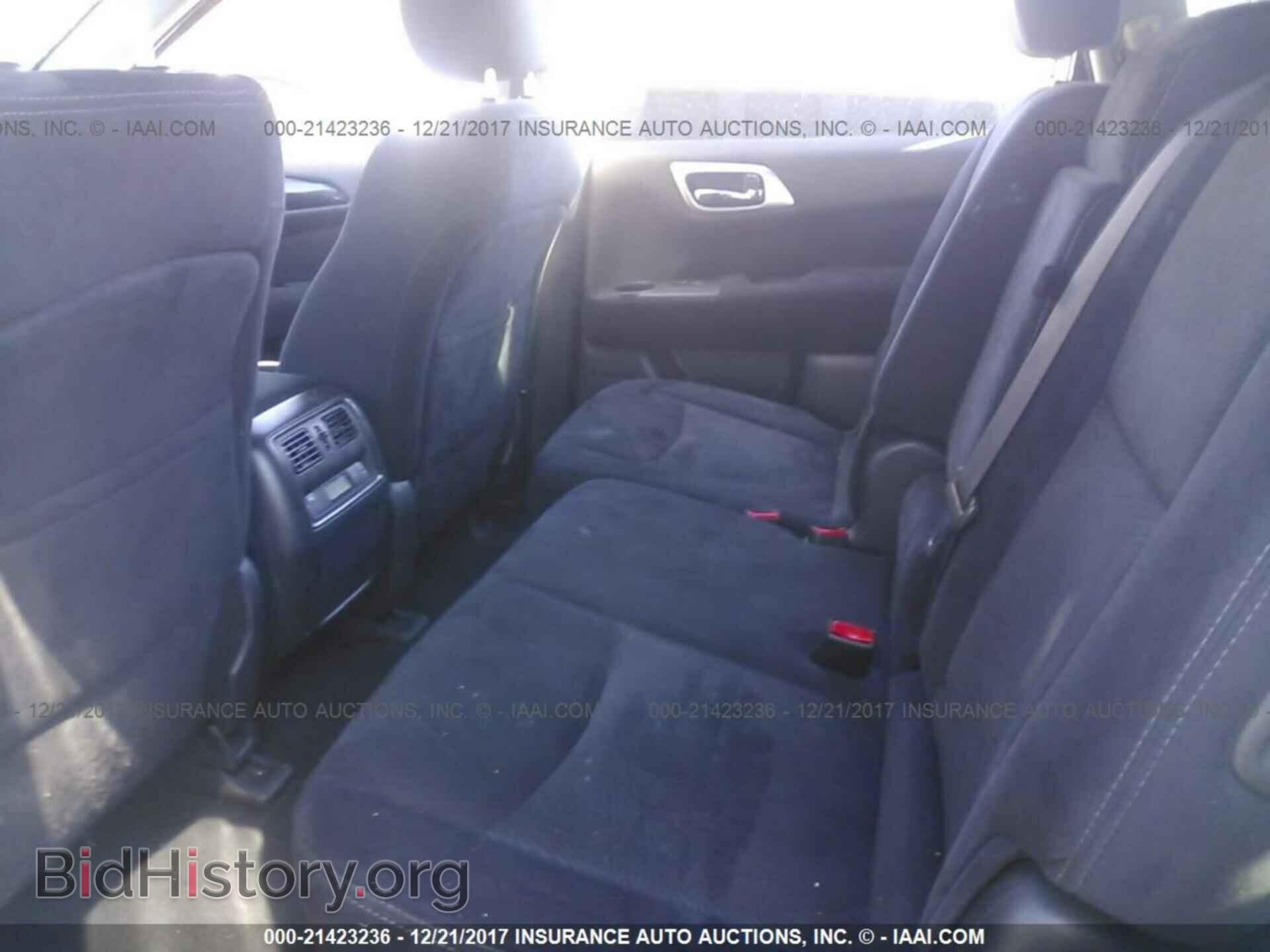 2015 Nissan Pathfinder - VIN: 5N1AR2MN2FC653895 - Фото 8
