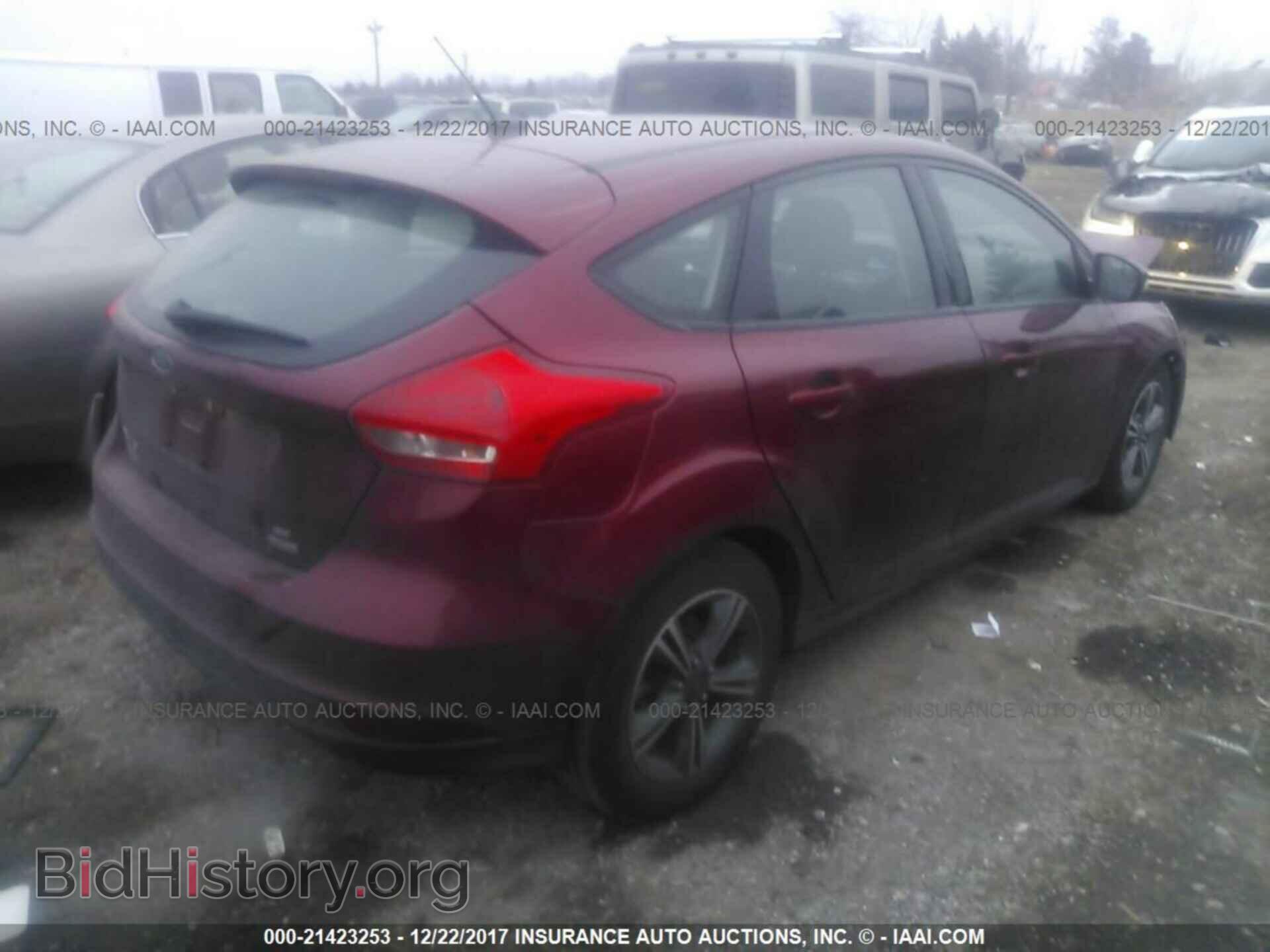 2016 Ford Focus - VIN: 1FADP3KE0GL257309 - Photo 4