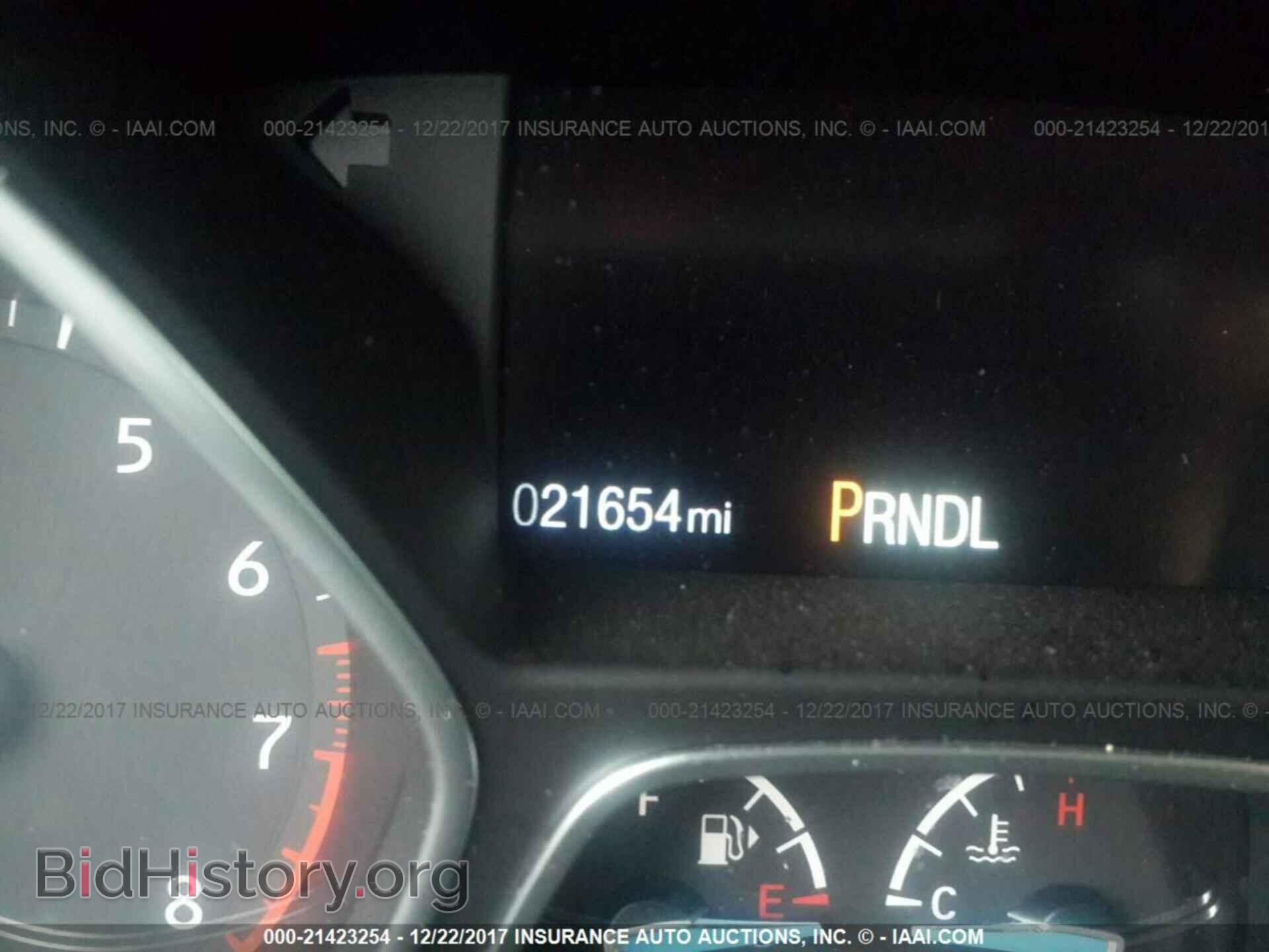 2016 Ford Focus - VIN: 1FADP3F22GL386765 - Photo 7