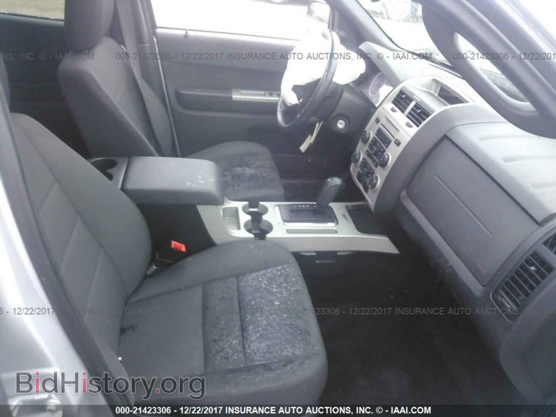 2011 Ford Escape - VIN: 1FMCU0DG4BKA87168 - Фото 5