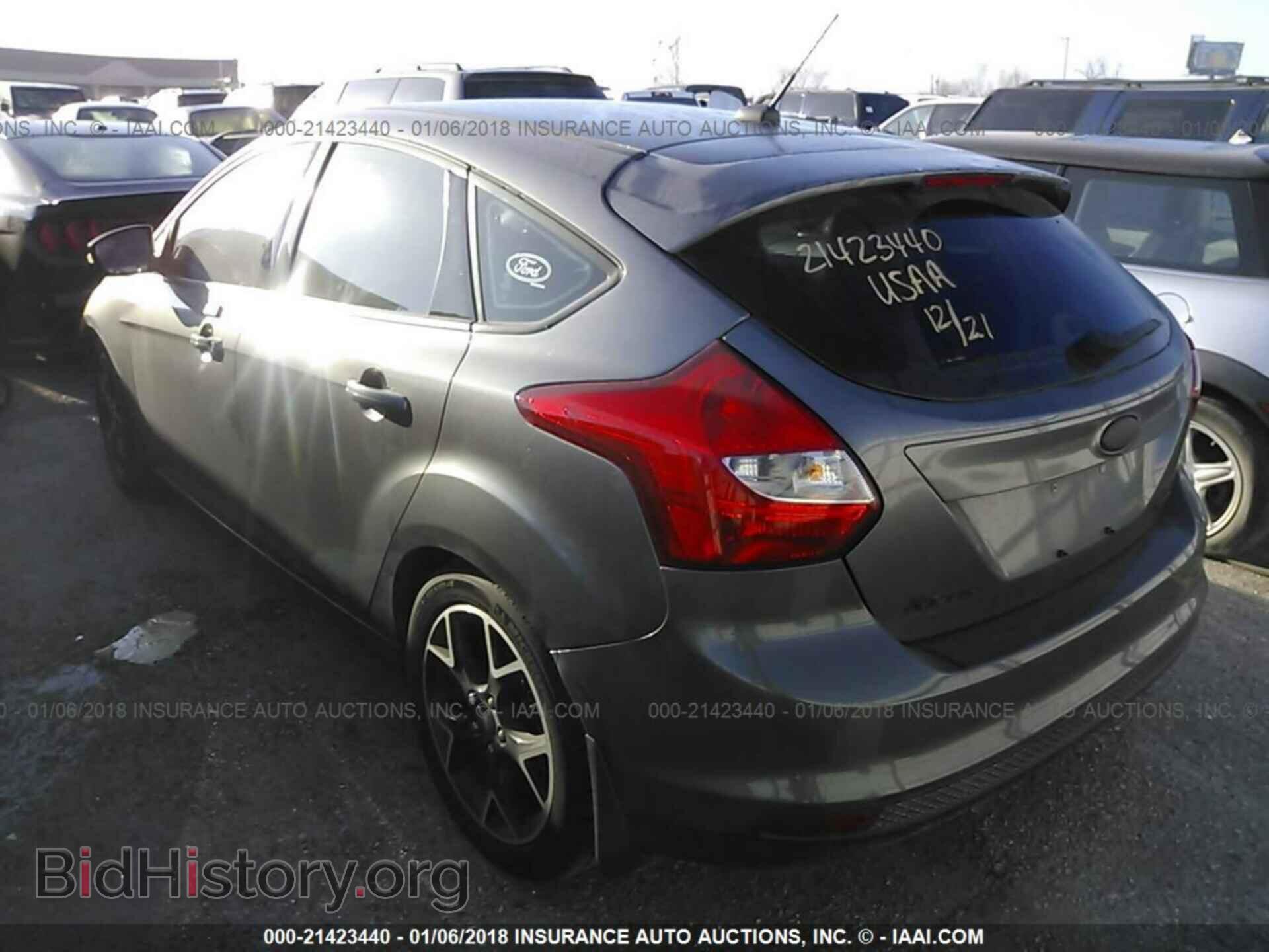 2014 Ford Focus - VIN: 1FADP3K27EL390328 - Фото 3