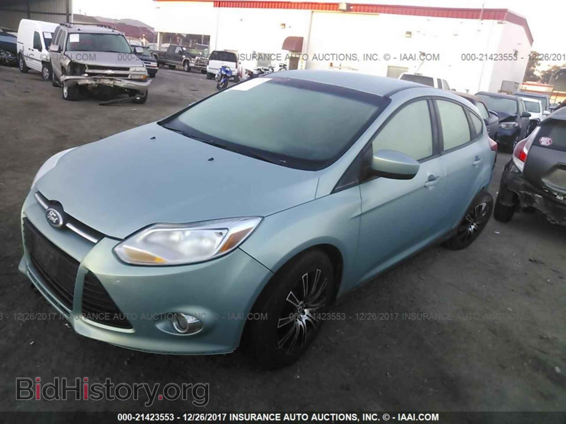 2012 Ford Focus - VIN: 1FAHP3K22CL330567 - Photo 2