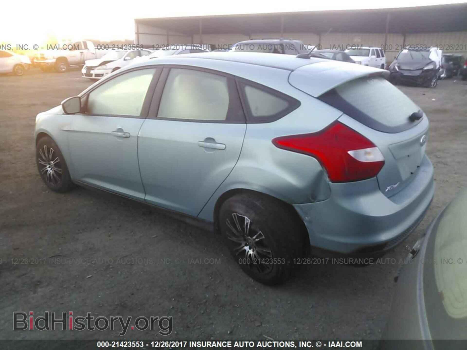 2012 Ford Focus - VIN: 1FAHP3K22CL330567 - Photo 3