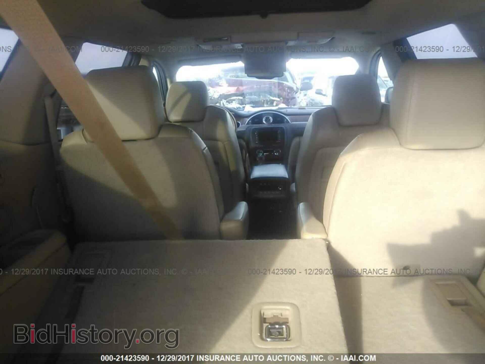 2011 Buick Enclave - VIN: 5GAKVCED6BJ304522 - Photo 8