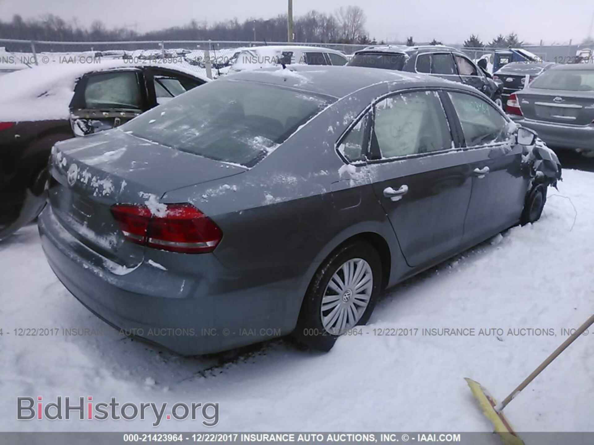 2015 Volkswagen Passat - VIN: 1VWAT7A3XFC095524 - Фото 4