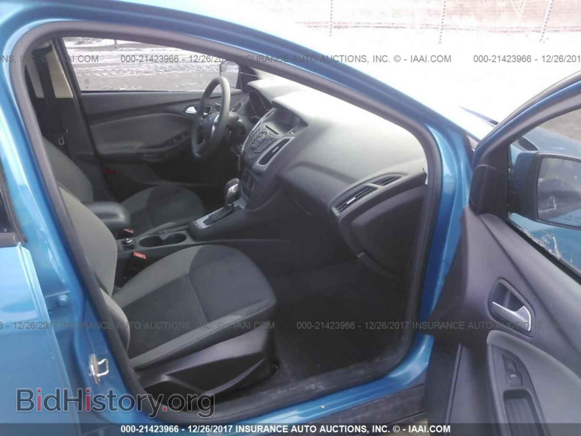 2012 Ford Focus - VIN: 1FAHP3F27CL304539 - Photo 5