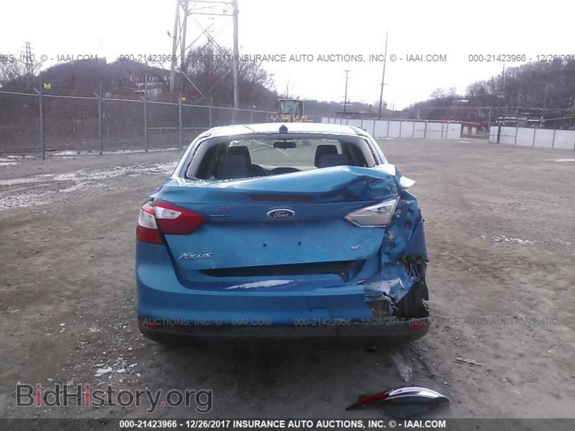 2012 Ford Focus - VIN: 1FAHP3F27CL304539 - Photo 6