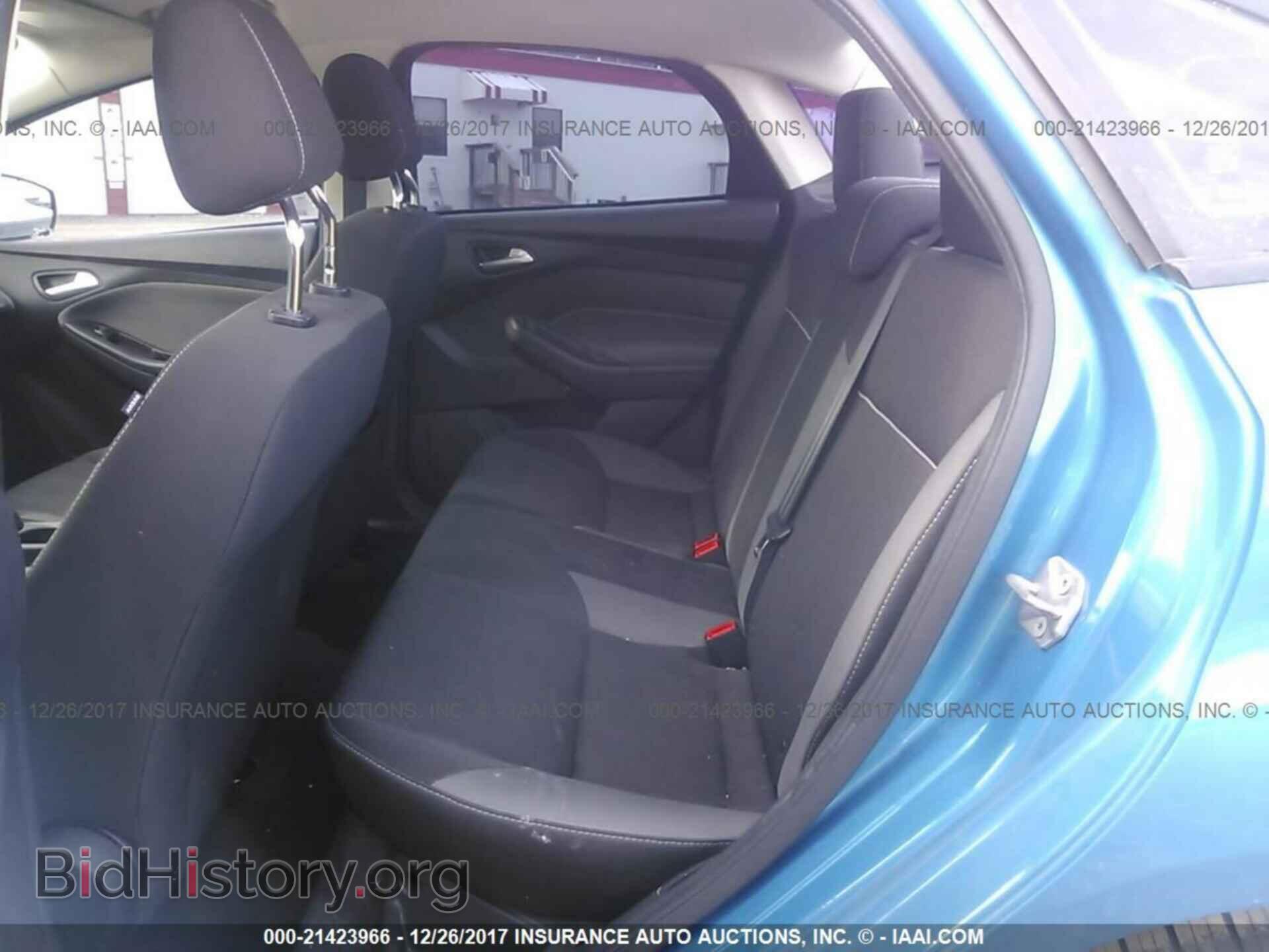 2012 Ford Focus - VIN: 1FAHP3F27CL304539 - Photo 8