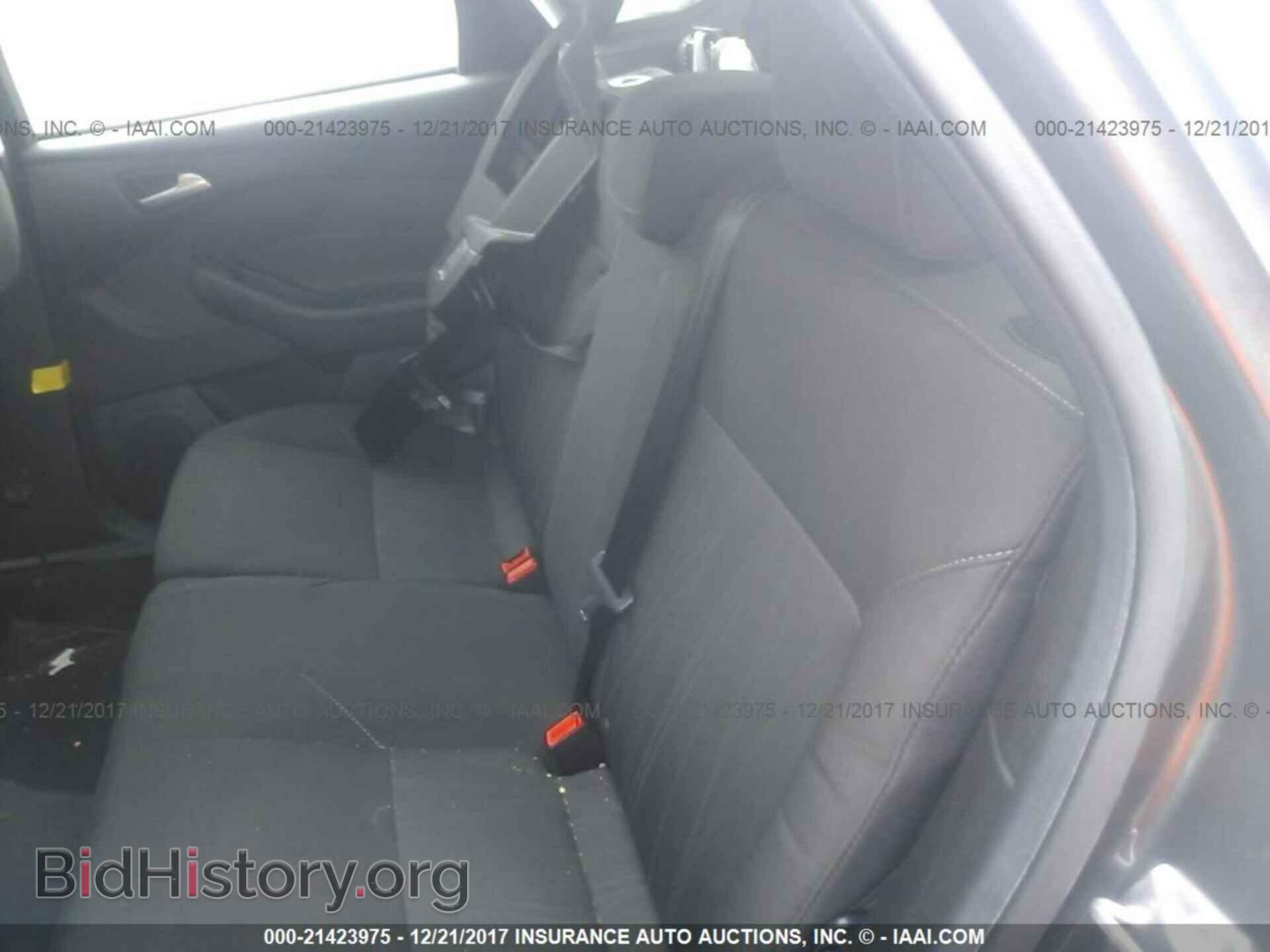 2017 Ford Focus - VIN: 1FADP3K20HL211681 - Photo 8
