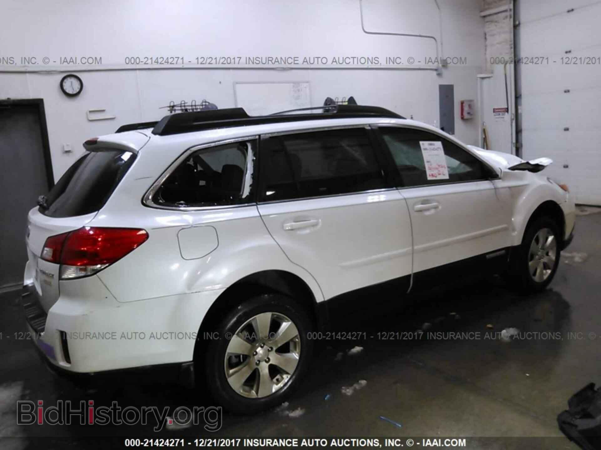 2012 Subaru Outback - VIN: 4S4BRBAC8C3207883 - Photo 4