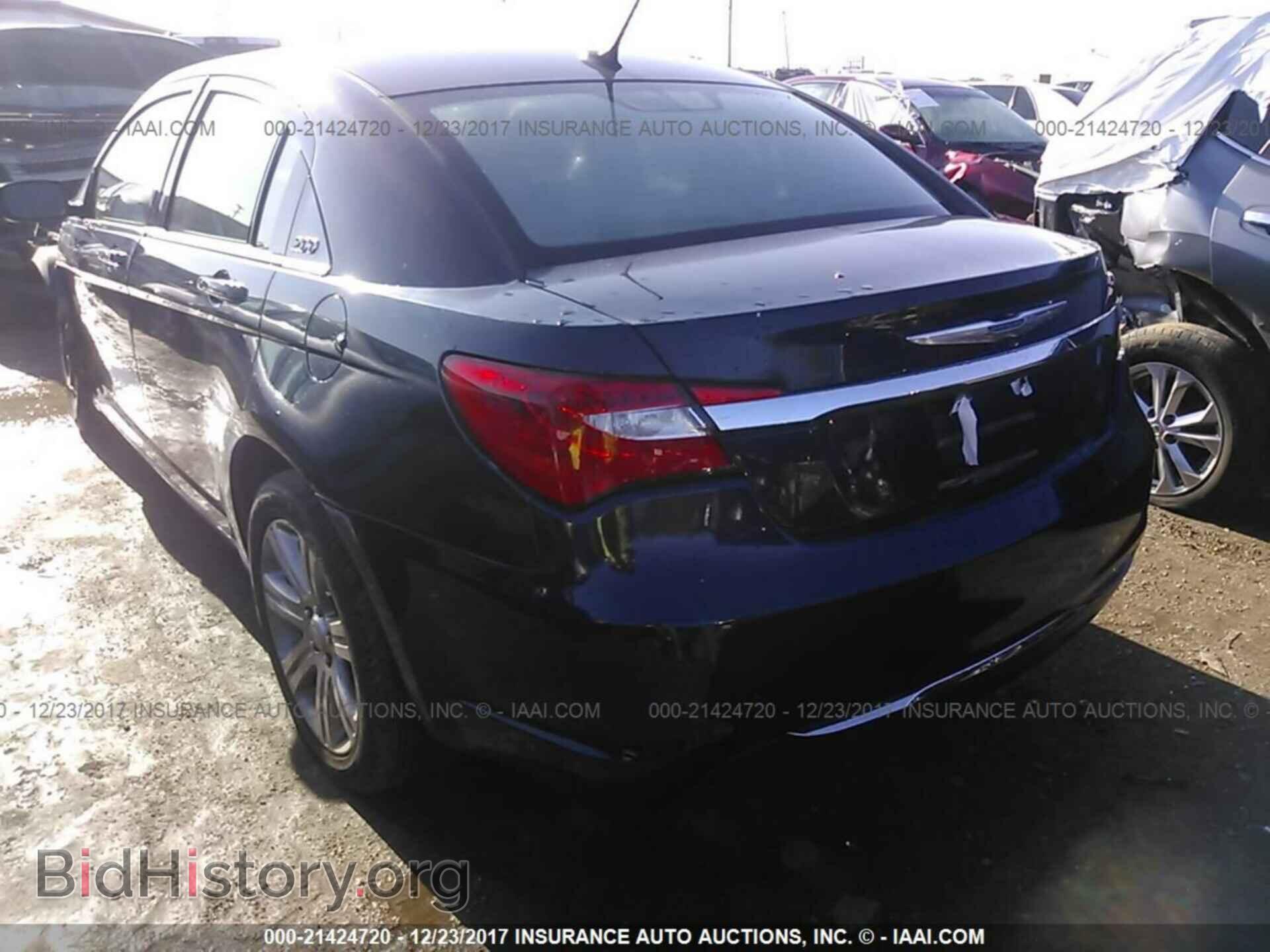 2013 Chrysler 200 - VIN: 1C3CCBBB7DN765346 - Photo 3