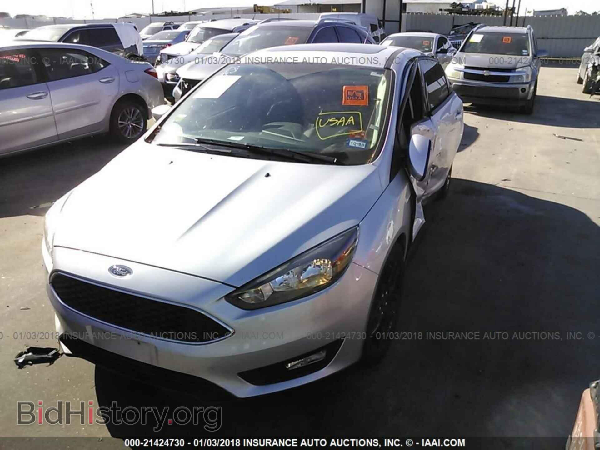 2016 Ford Focus - VIN: 1FADP3F25GL387151 - Photo 2