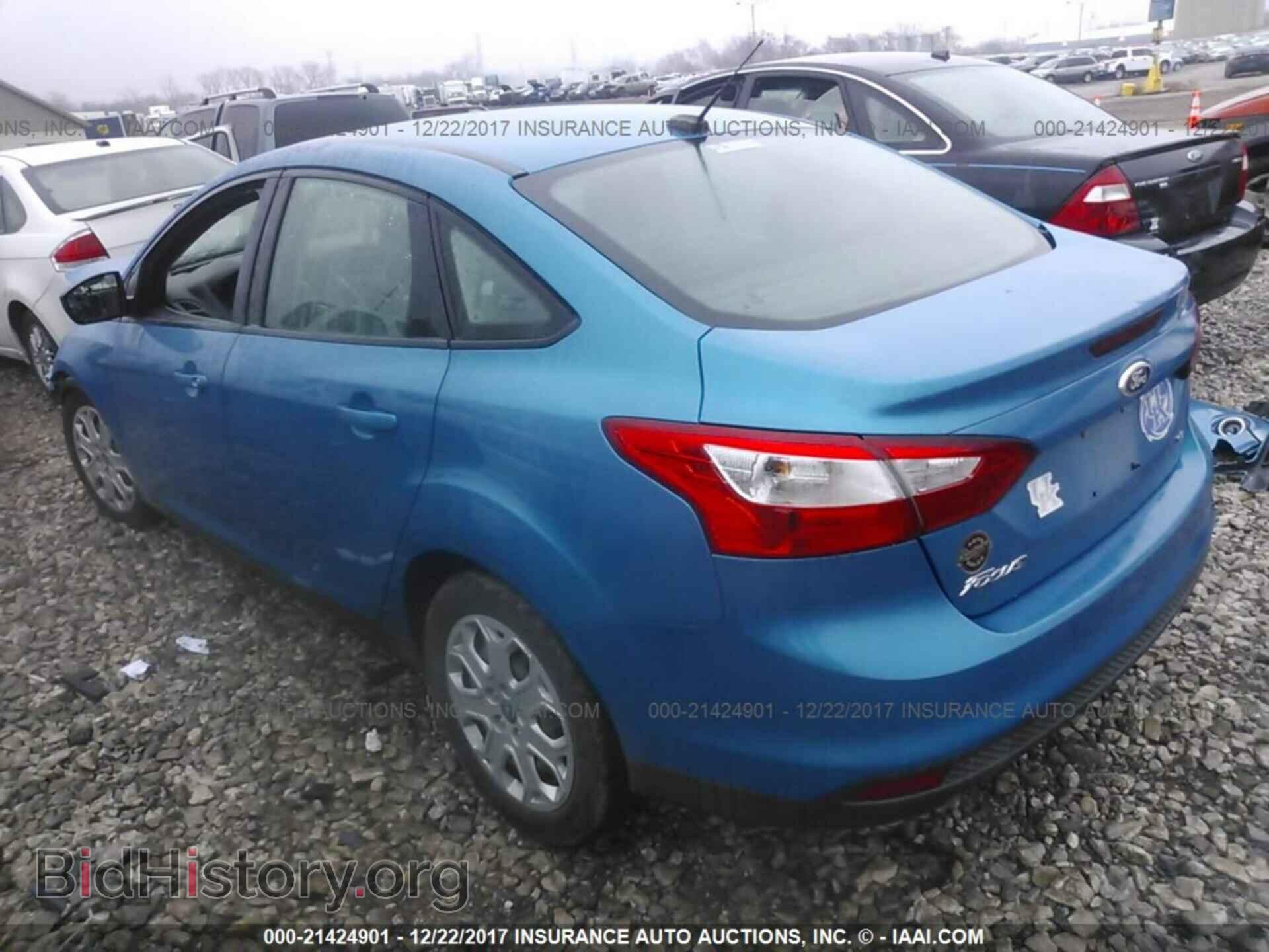 2012 Ford Focus - VIN: 1FAHP3F2XCL353623 - Photo 3