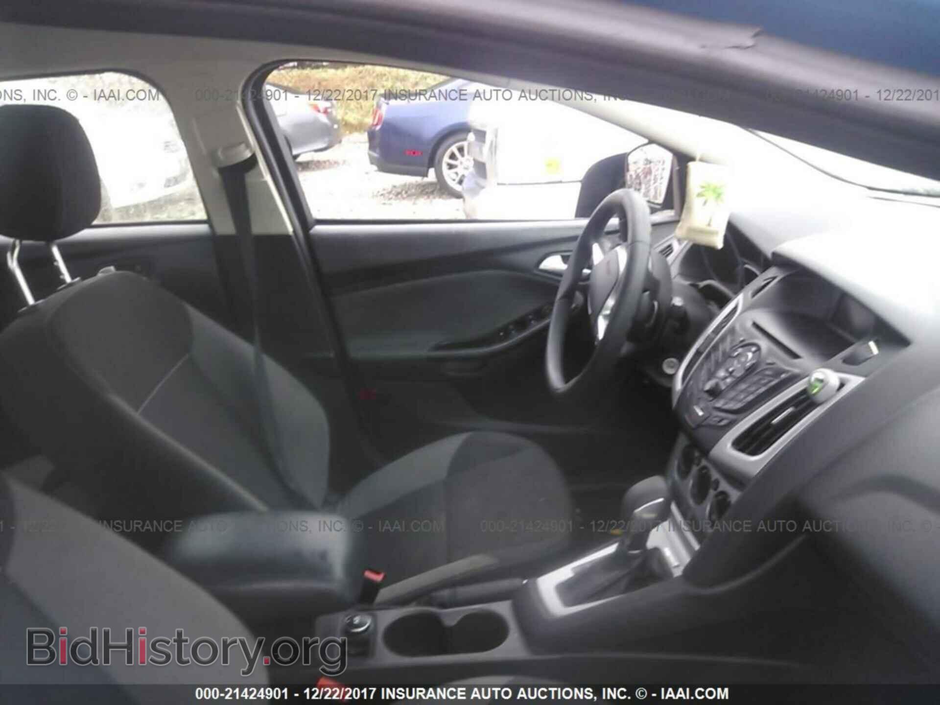 2012 Ford Focus - VIN: 1FAHP3F2XCL353623 - Photo 5