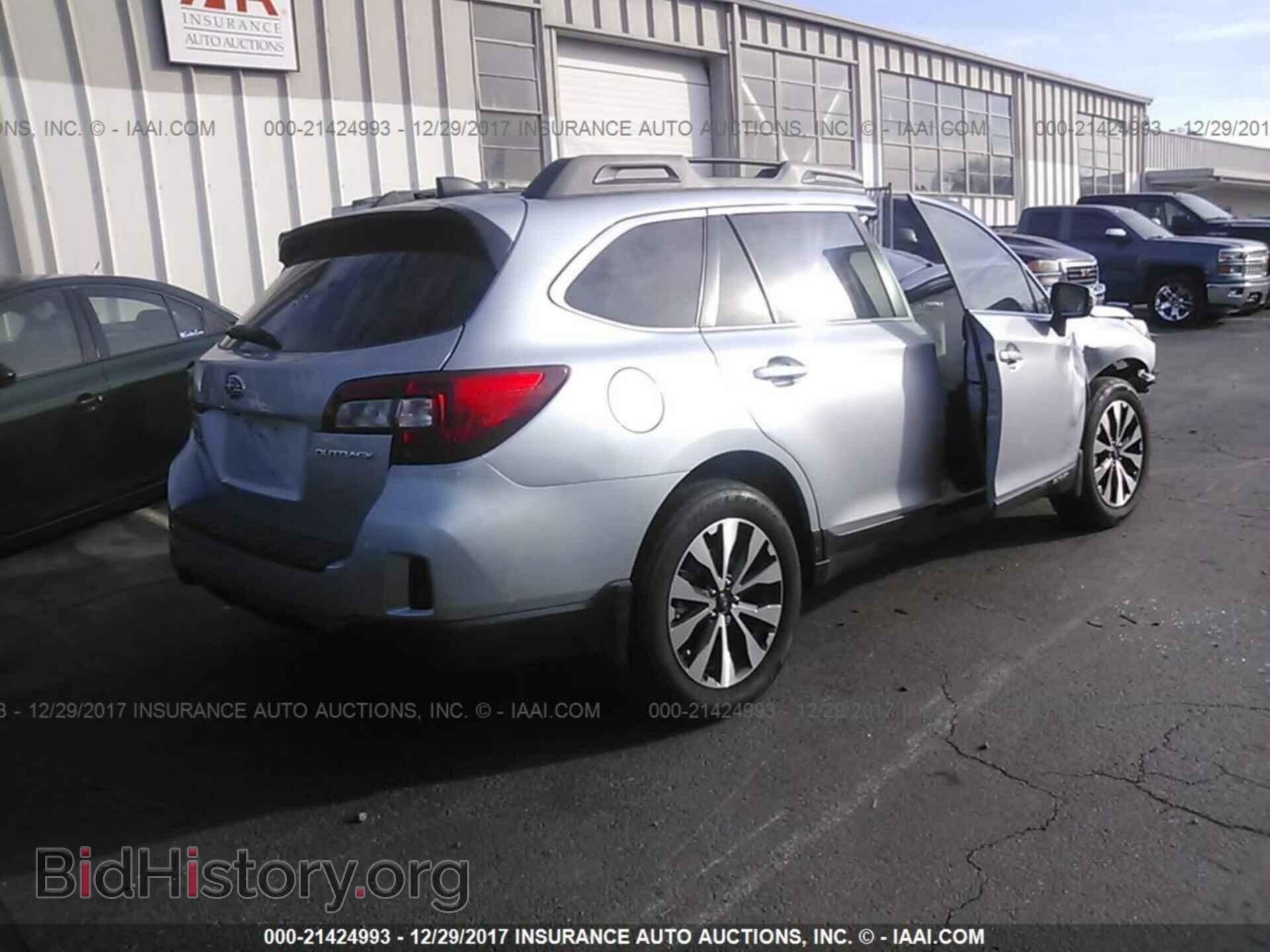 2016 Subaru Outback - VIN: 4S4BSBLC2G3338606 - Фото 4