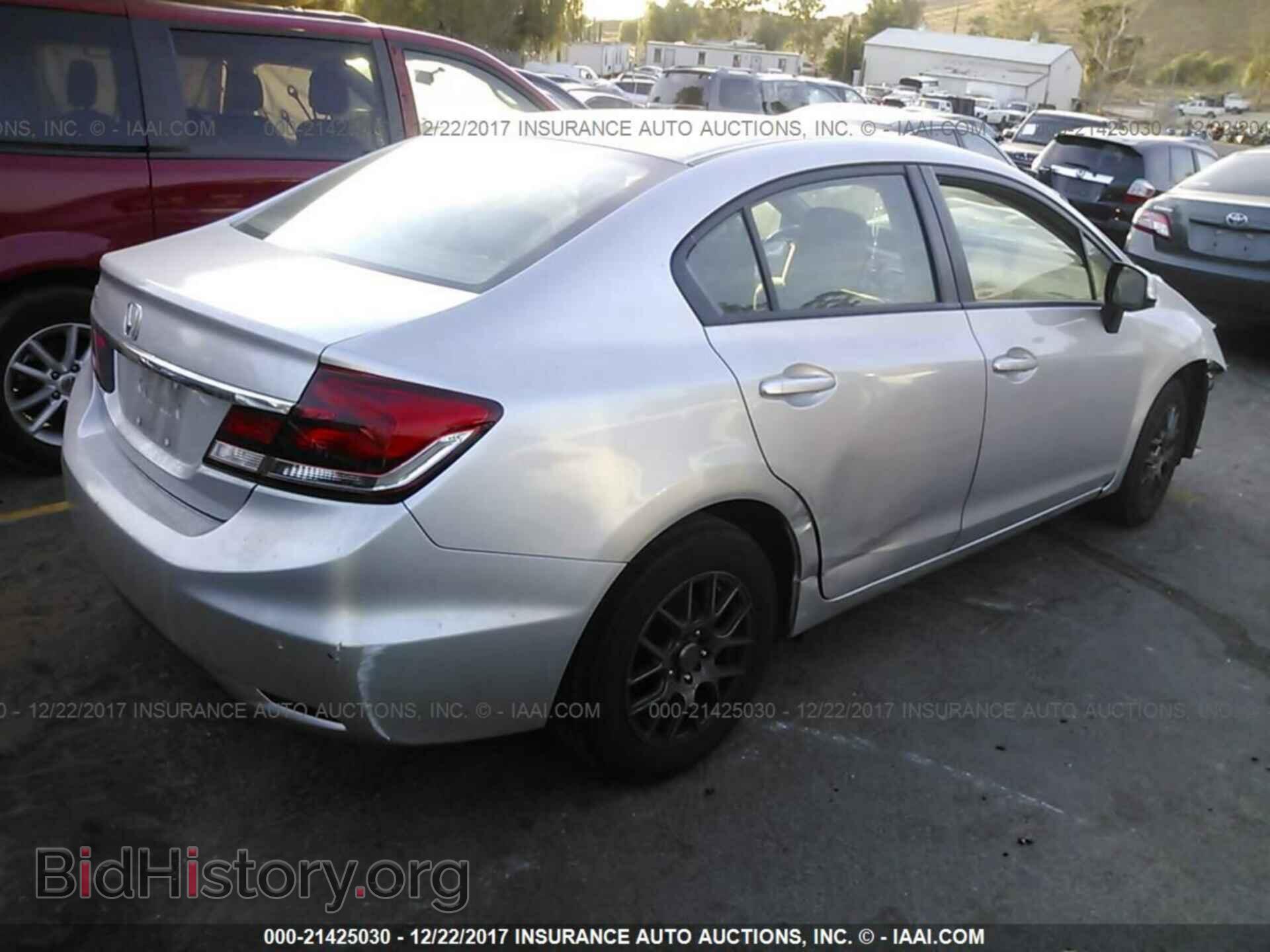 2013 Honda Civic - VIN: 19XFB2F5XDE292031 - Фото 4