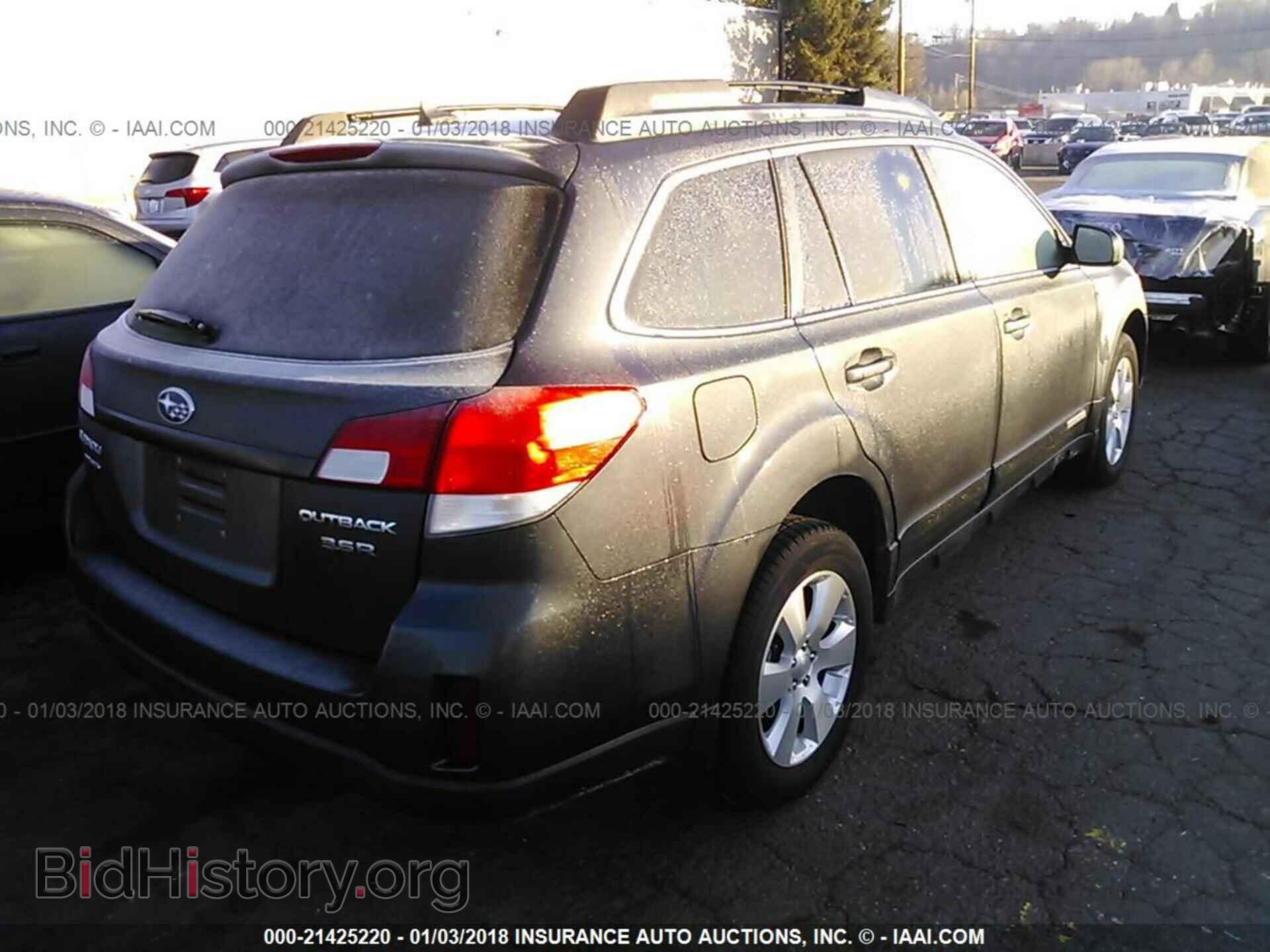 2011 Subaru Outback - VIN: 4S4BRDLC0B2413163 - Фото 4