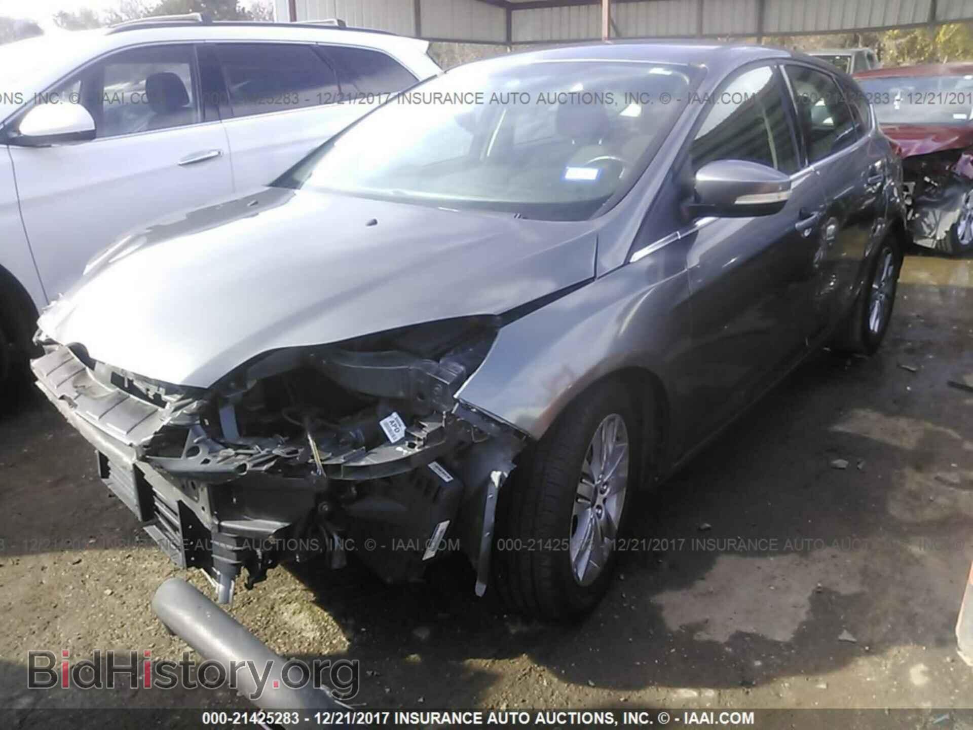 2012 Ford Focus - VIN: 1FAHP3M29CL405083 - Фото 2