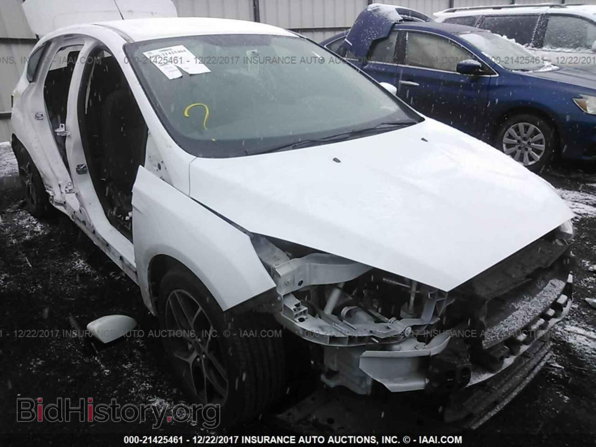 2015 Ford Focus - VIN: 1FADP3K27FL315310 - Photo 6