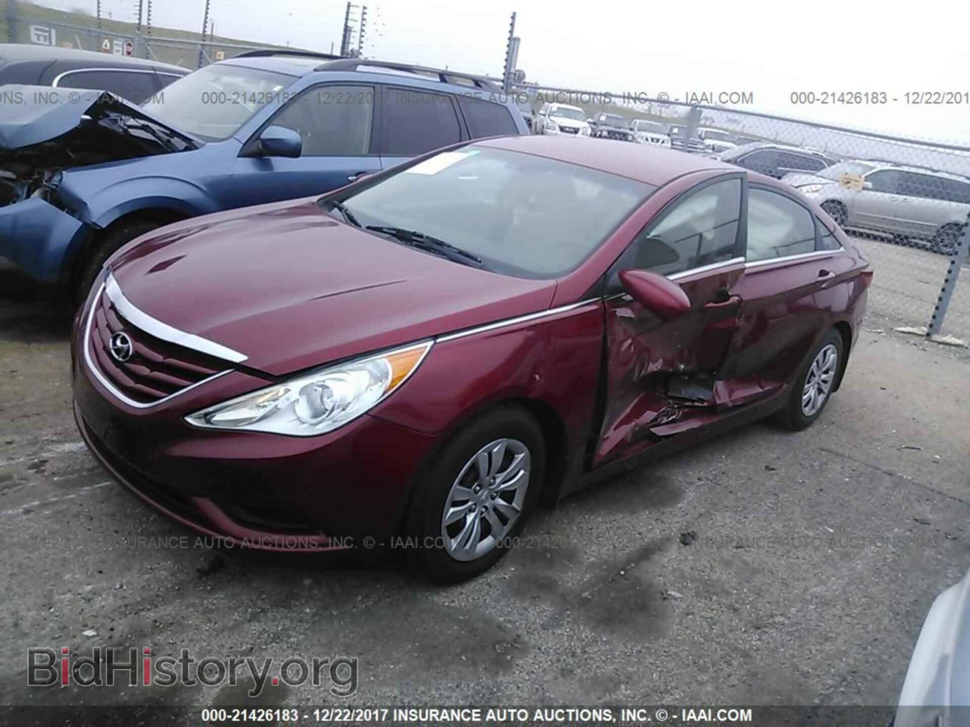 2012 Hyundai Sonata - VIN: 5NPEB4AC9CH495175 - Photo 2