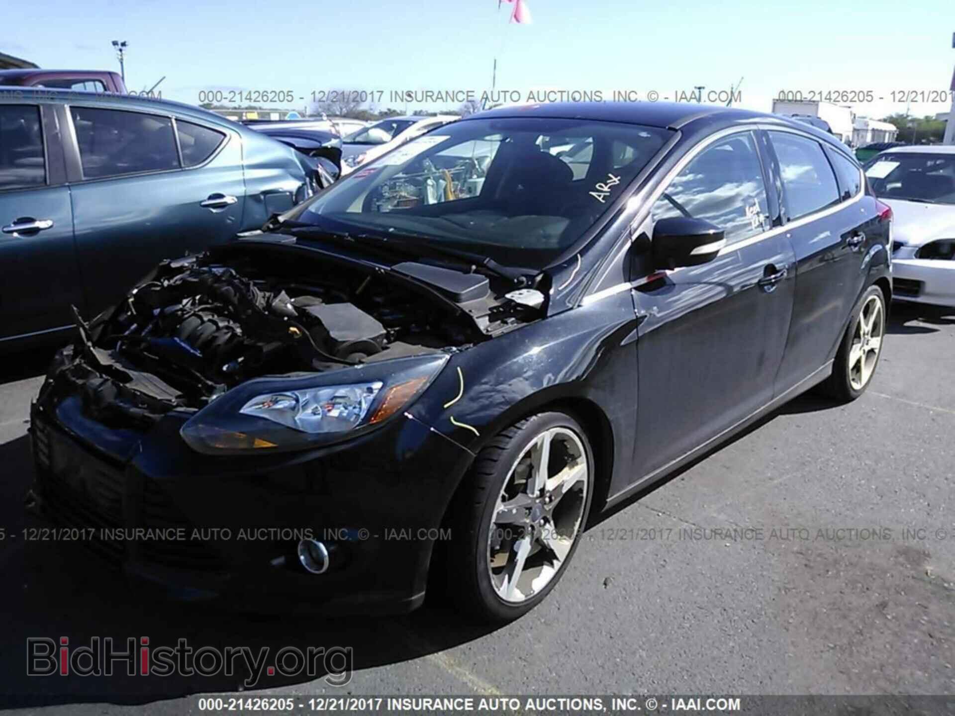 2014 Ford Focus - VIN: 1FADP3N24EL199459 - Photo 2