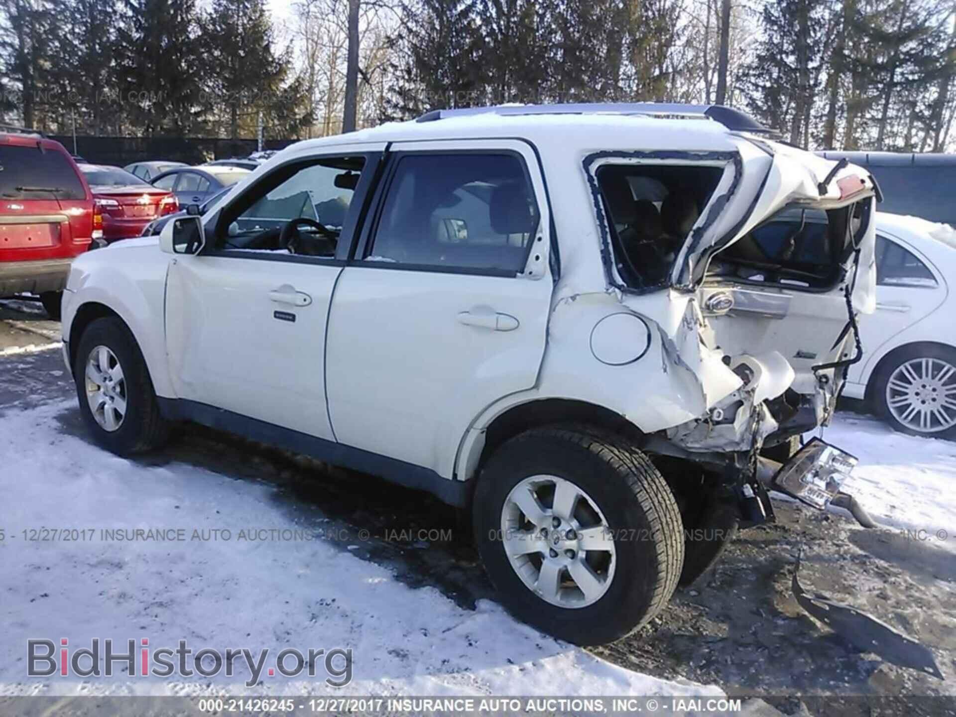 2011 Ford Escape - VIN: 1FMCU9EG0BKC42589 - Photo 3