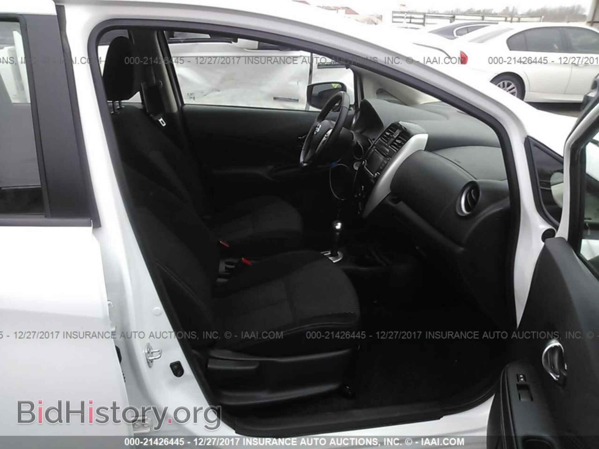 2016 Nissan Versa note - VIN: 3N1CE2CP0GL386308 - Photo 5