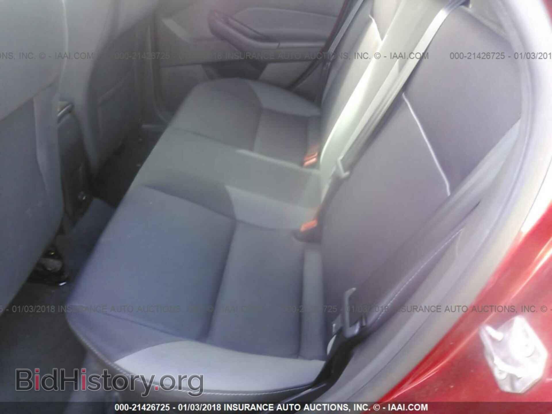 2012 Ford Focus - VIN: 1FAHP3F21CL285163 - Photo 8