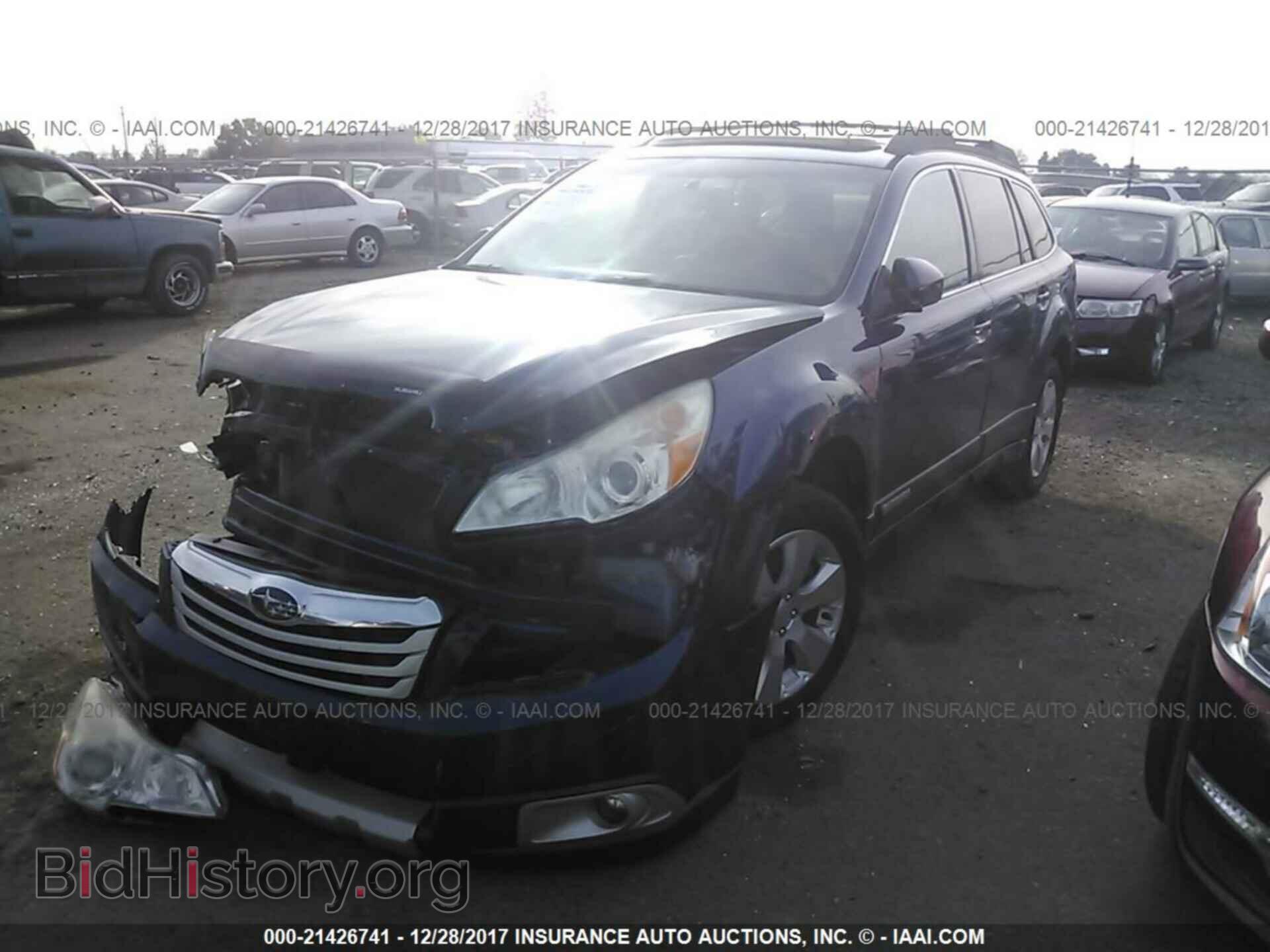 2011 Subaru Outback - VIN: 4S4BRDLC3B2336045 - Фото 2