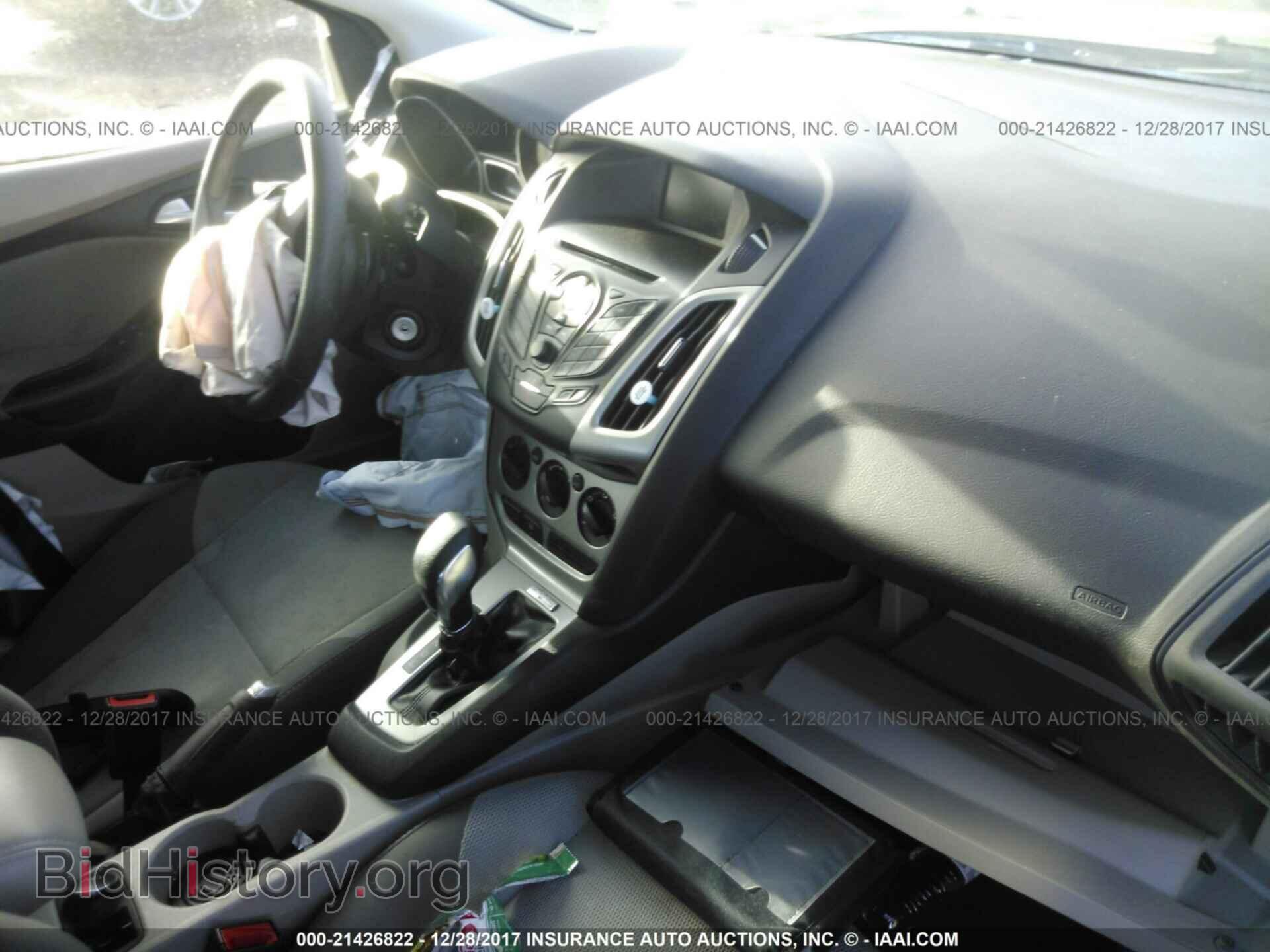 2013 Ford Focus - VIN: 1FADP3F22DL364132 - Photo 5