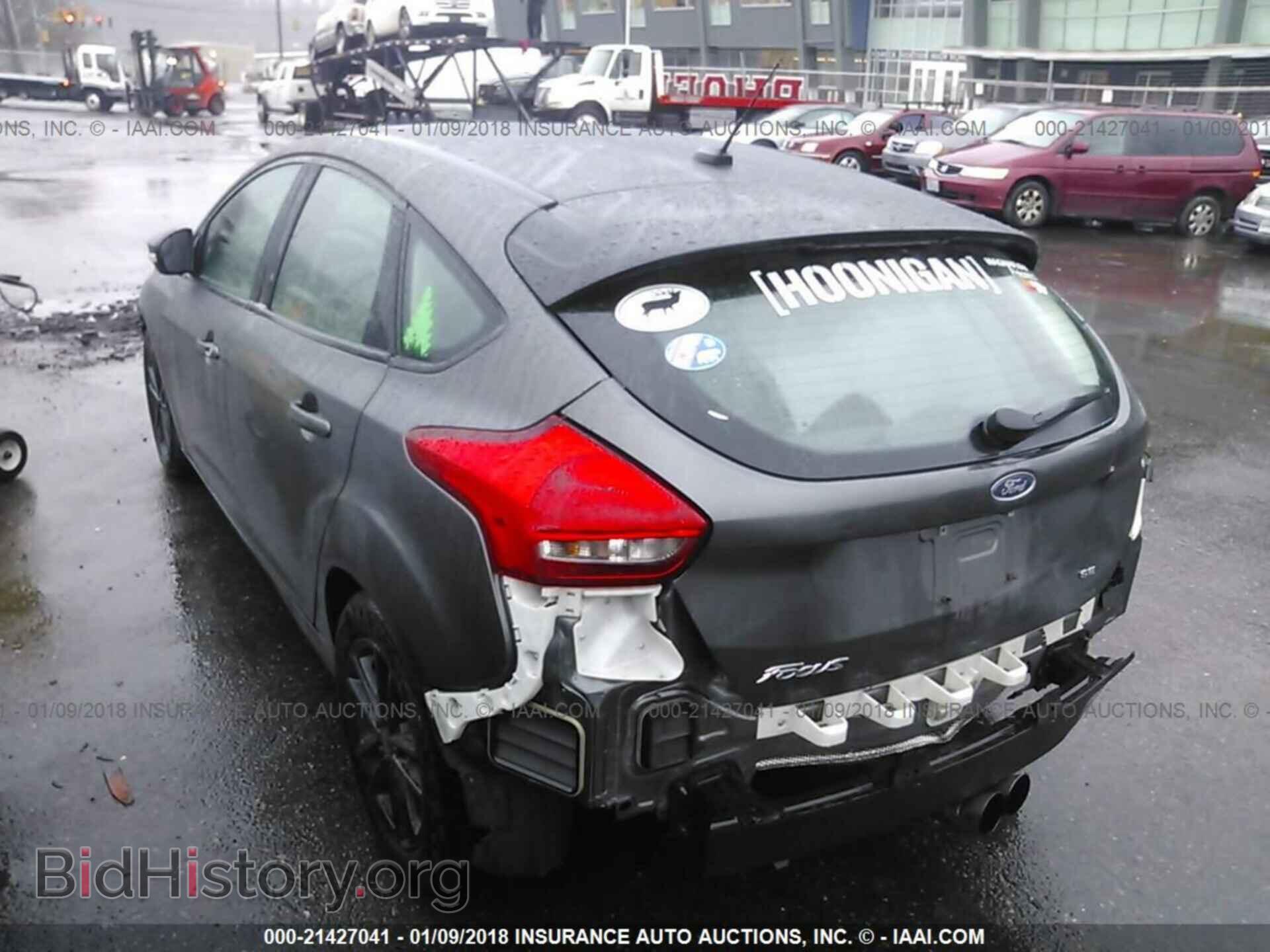 2016 Ford Focus - VIN: 1FADP3K21GL258877 - Photo 3
