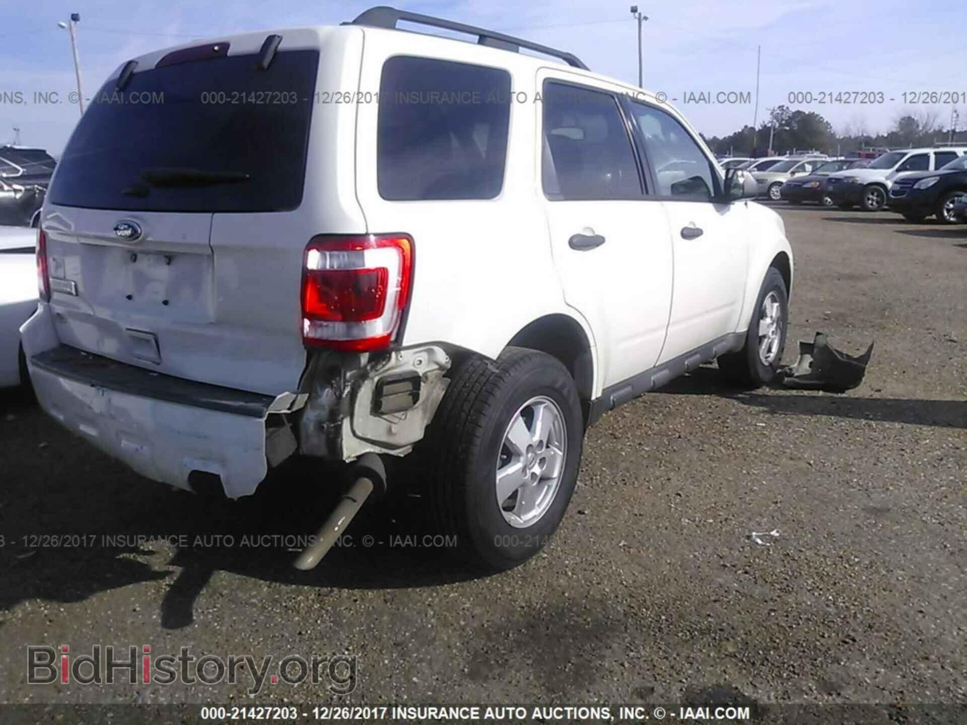 2011 Ford Escape - VIN: 1FMCU0D79BKA99915 - Фото 4