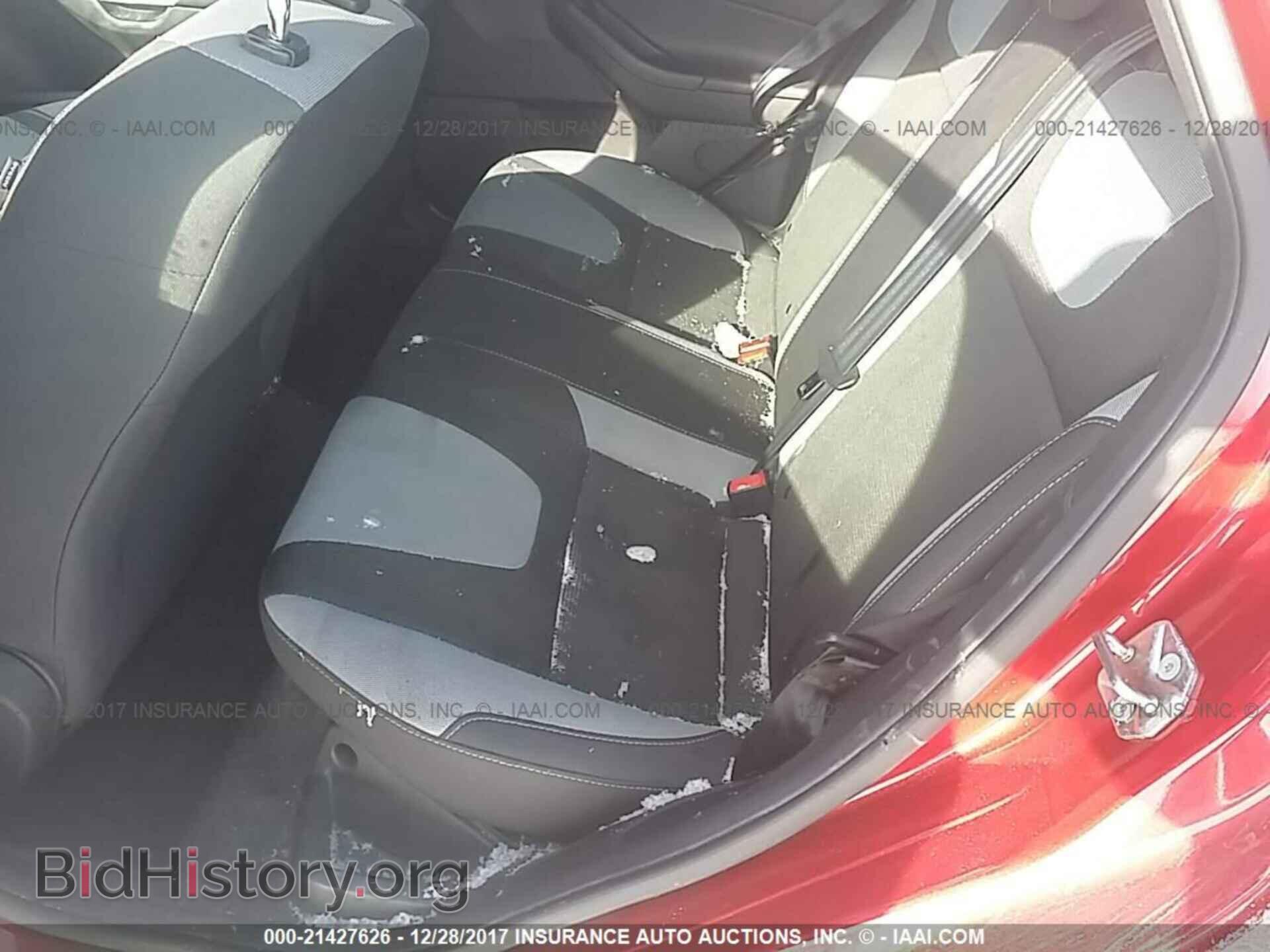 2012 Ford Focus - VIN: 1FAHP3K20CL310284 - Photo 8