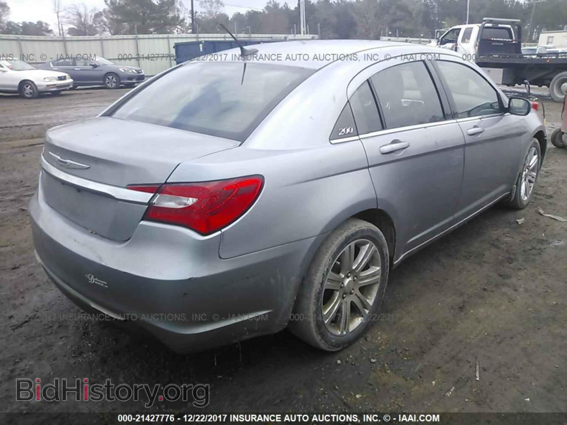 2013 Chrysler 200 - VIN: 1C3CCBBB4DN554332 - Фото 4