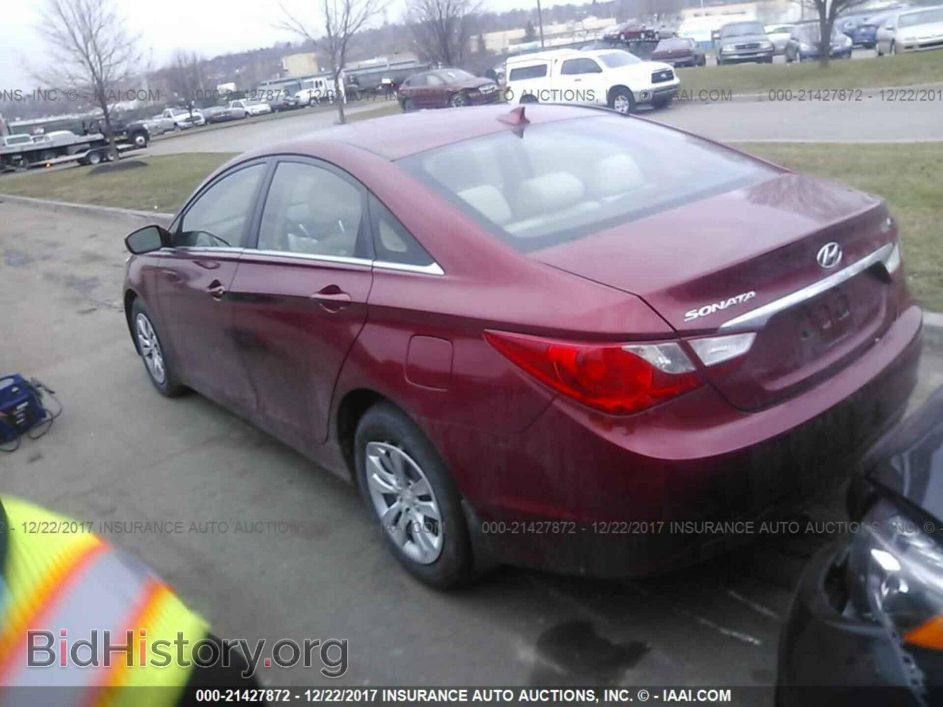 2012 Hyundai Sonata - VIN: 5NPEB4AC0CH427847 - Photo 3