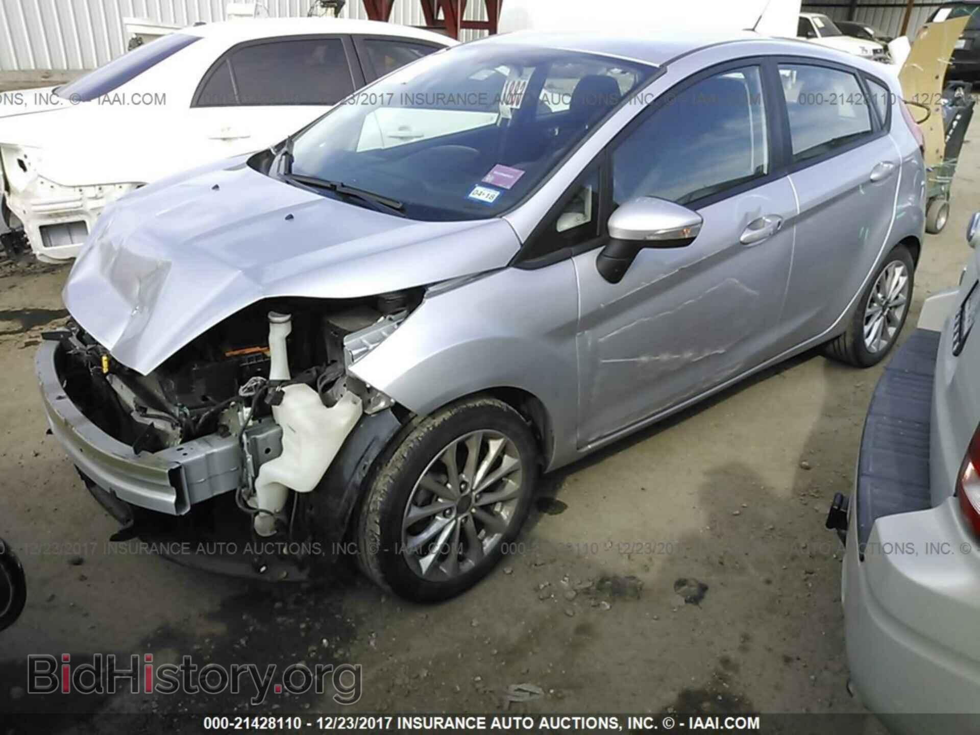 2014 Ford Fiesta - VIN: 3FADP4EJ4EM201092 - Фото 2