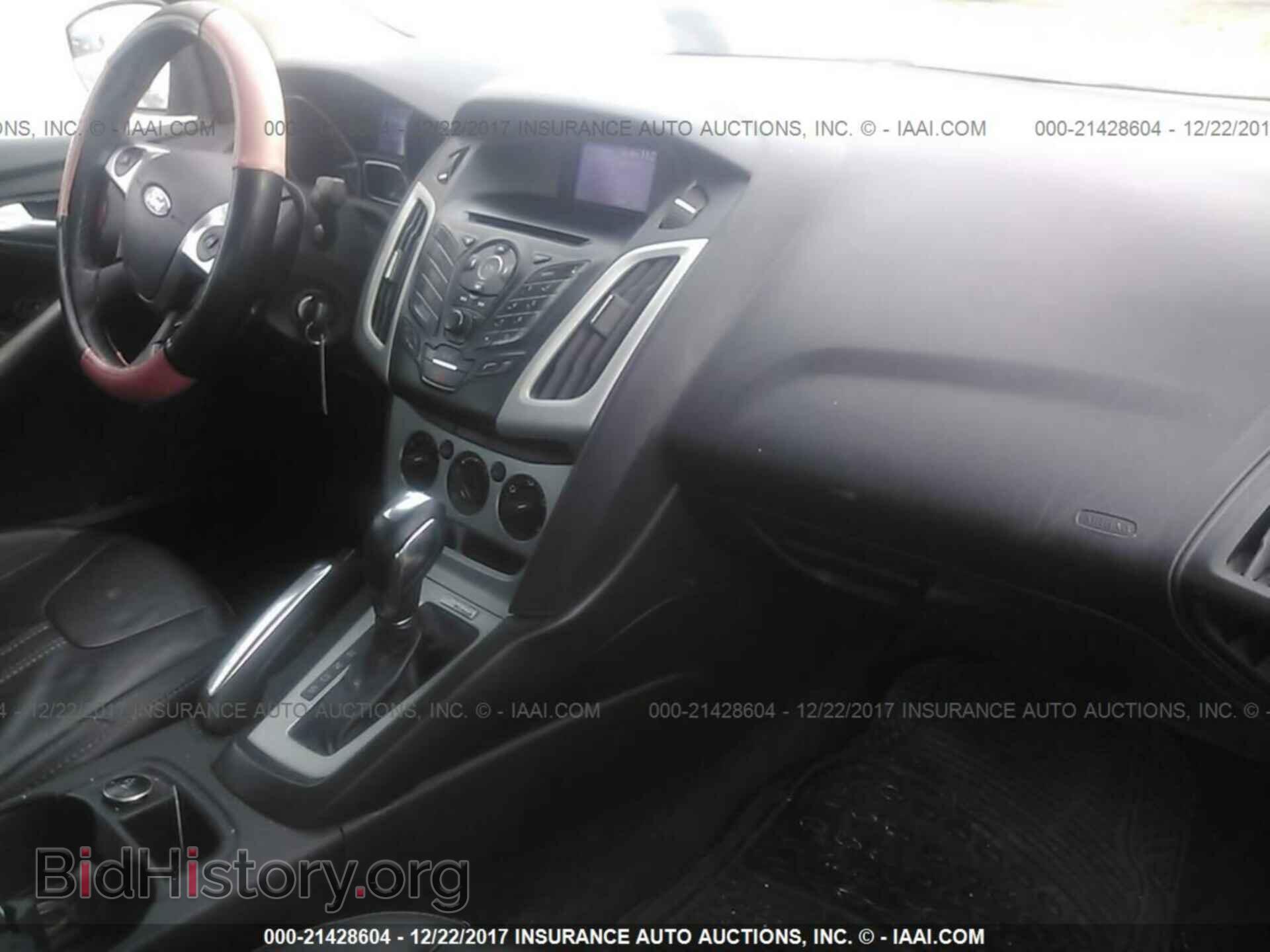 2013 Ford Focus - VIN: 1FADP3F2XDL130157 - Photo 5