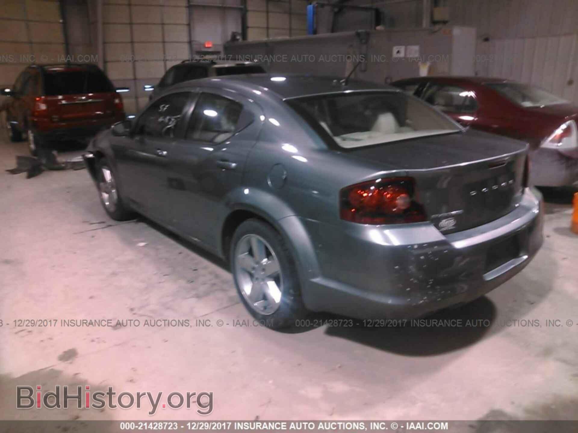 2011 Dodge Avenger - VIN: 1B3BD2FG4BN591471 - Photo 3
