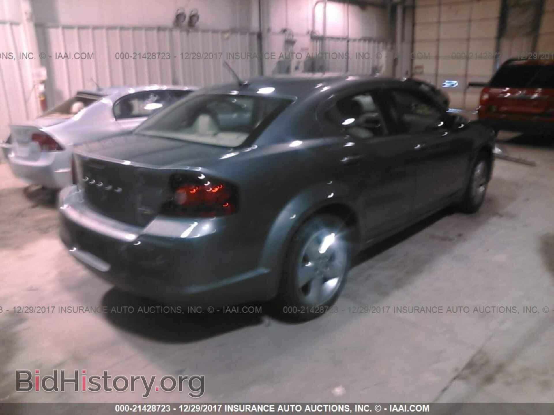 2011 Dodge Avenger - VIN: 1B3BD2FG4BN591471 - Photo 4