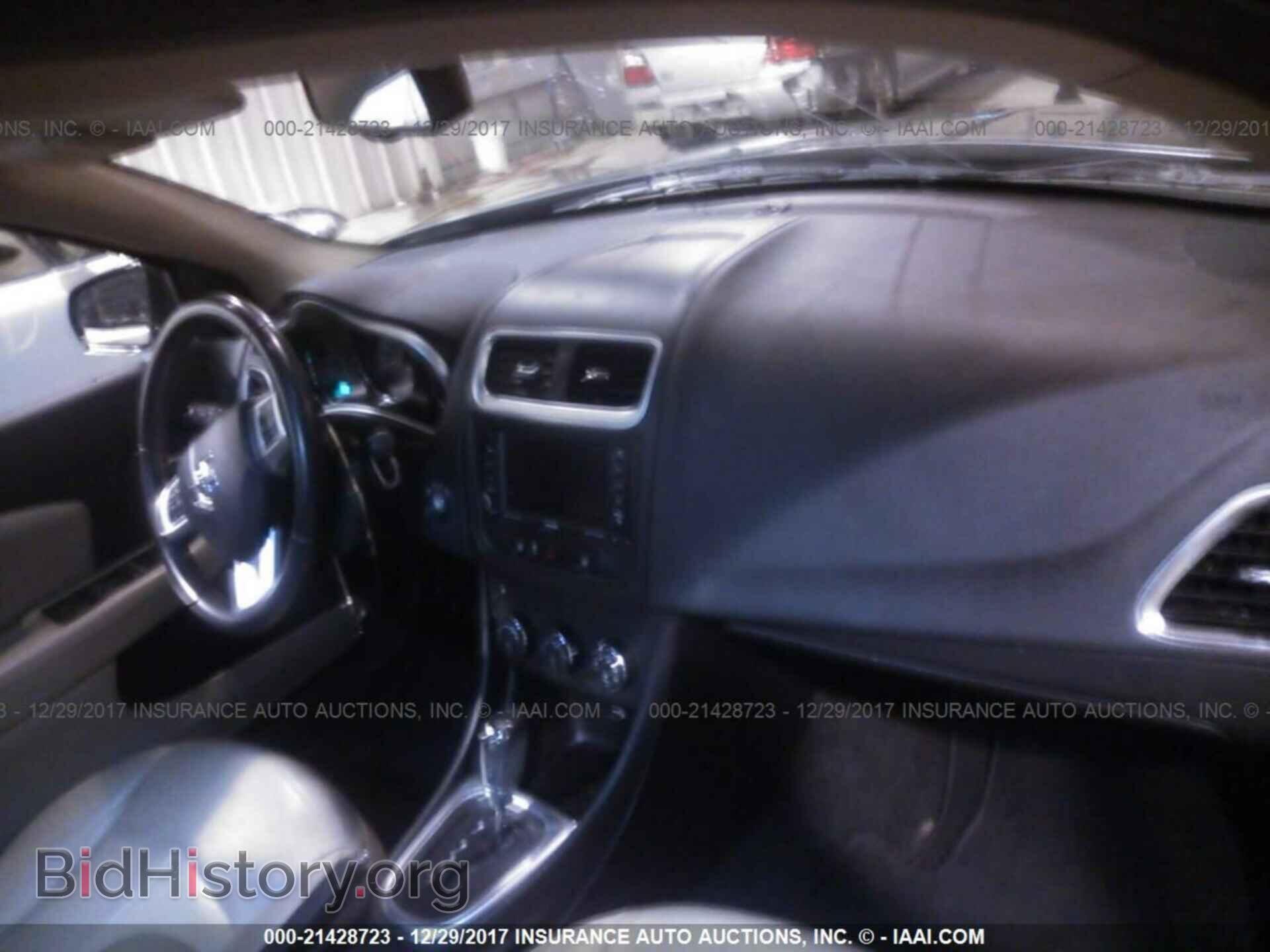 2011 Dodge Avenger - VIN: 1B3BD2FG4BN591471 - Photo 5