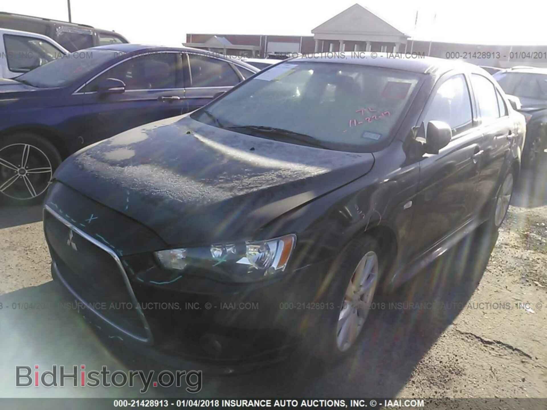 2014 Mitsubishi Lancer - VIN: JA32U8FW8EU002083 - Фото 2