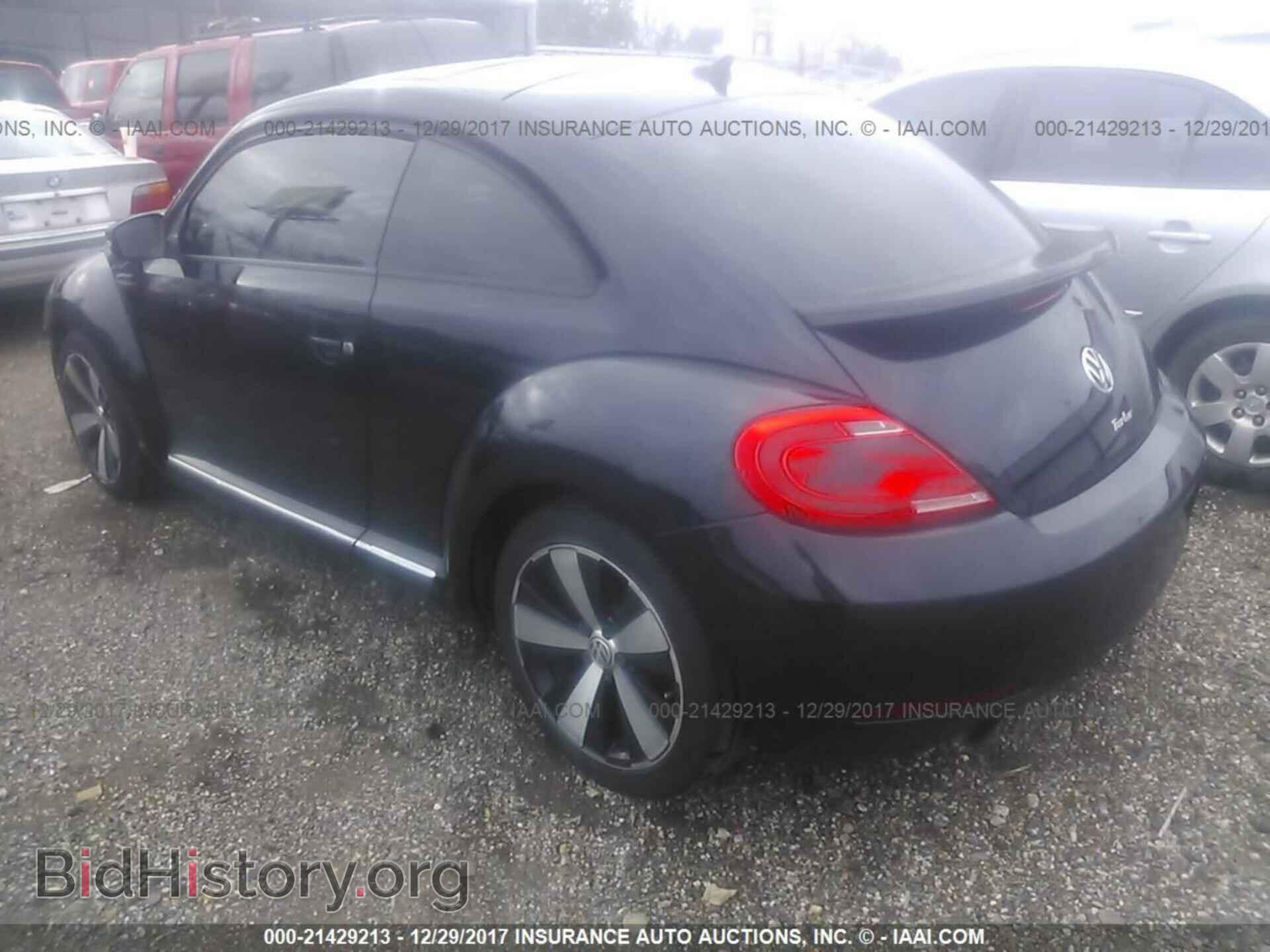2012 Volkswagen Beetle - VIN: 3VWV87AT2CM628544 - Фото 3